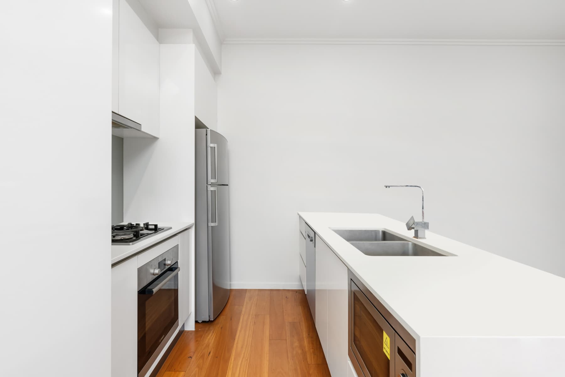 28/2 Laurence Street, St Lucia - Thumbnail 4
