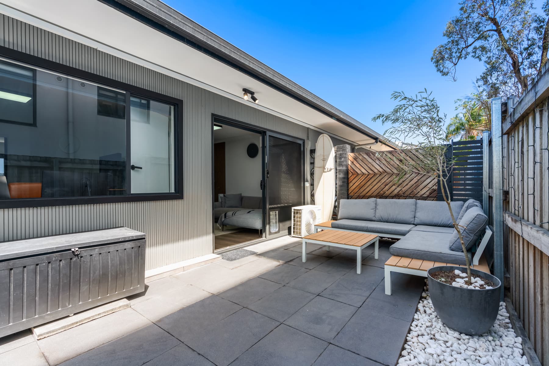 2/5 Bennett Street, Toowong - Thumbnail 2