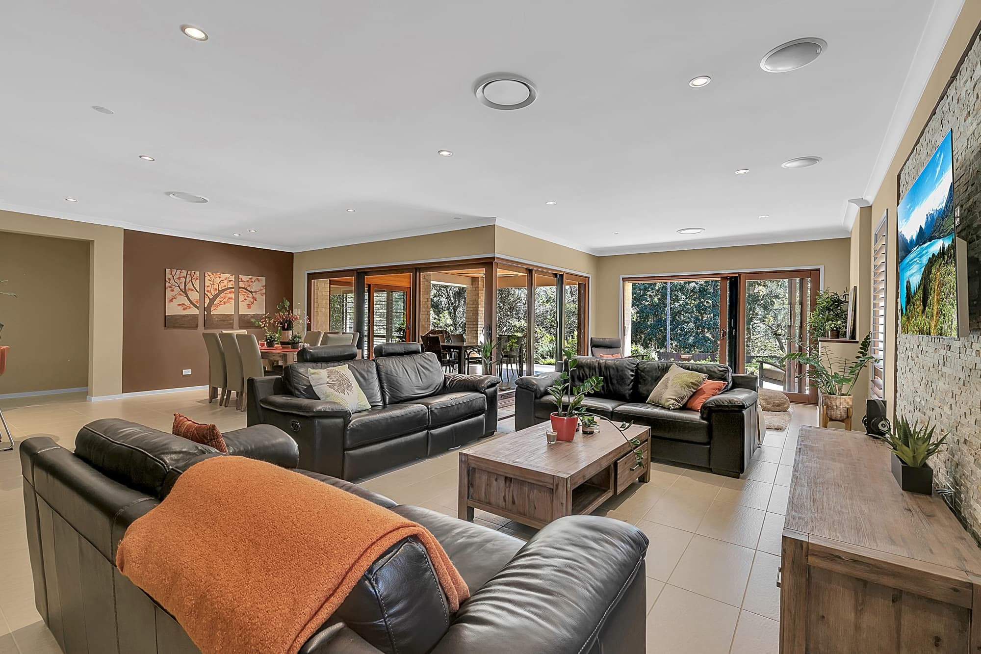 41 White Oak Place, Moggill - Image 1