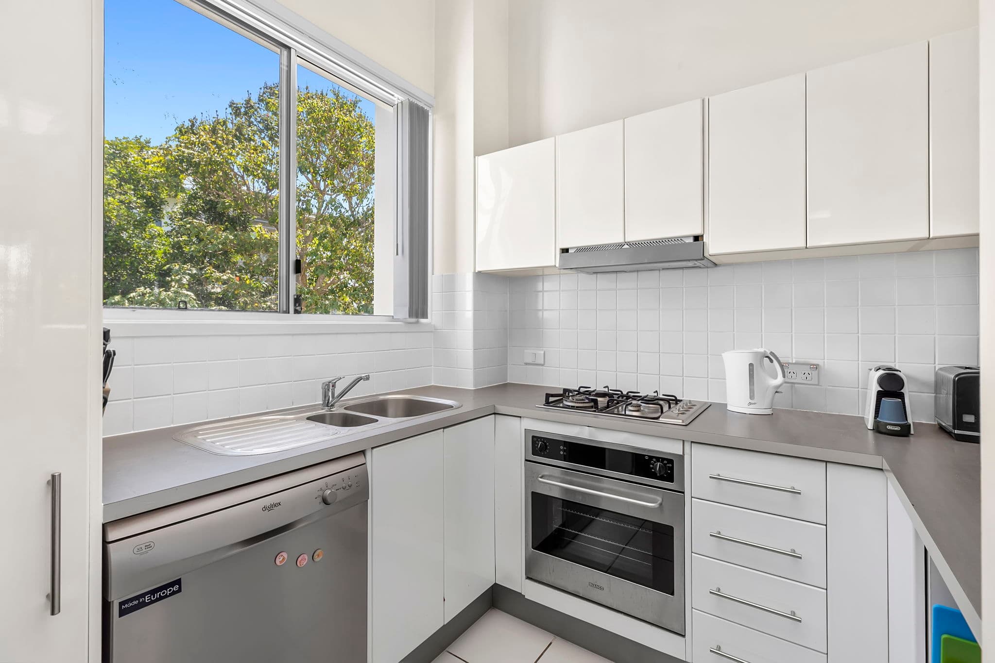 73/2 Campbell Street, Toowong - Thumbnail 5