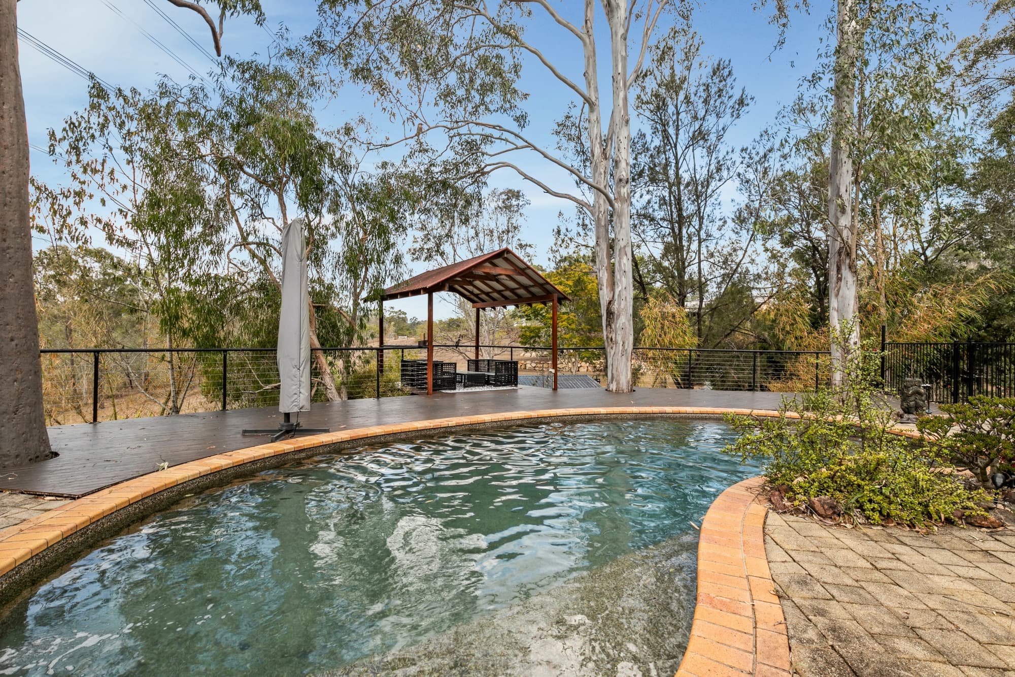 17 Thoona Close, Karana Downs - Image 1