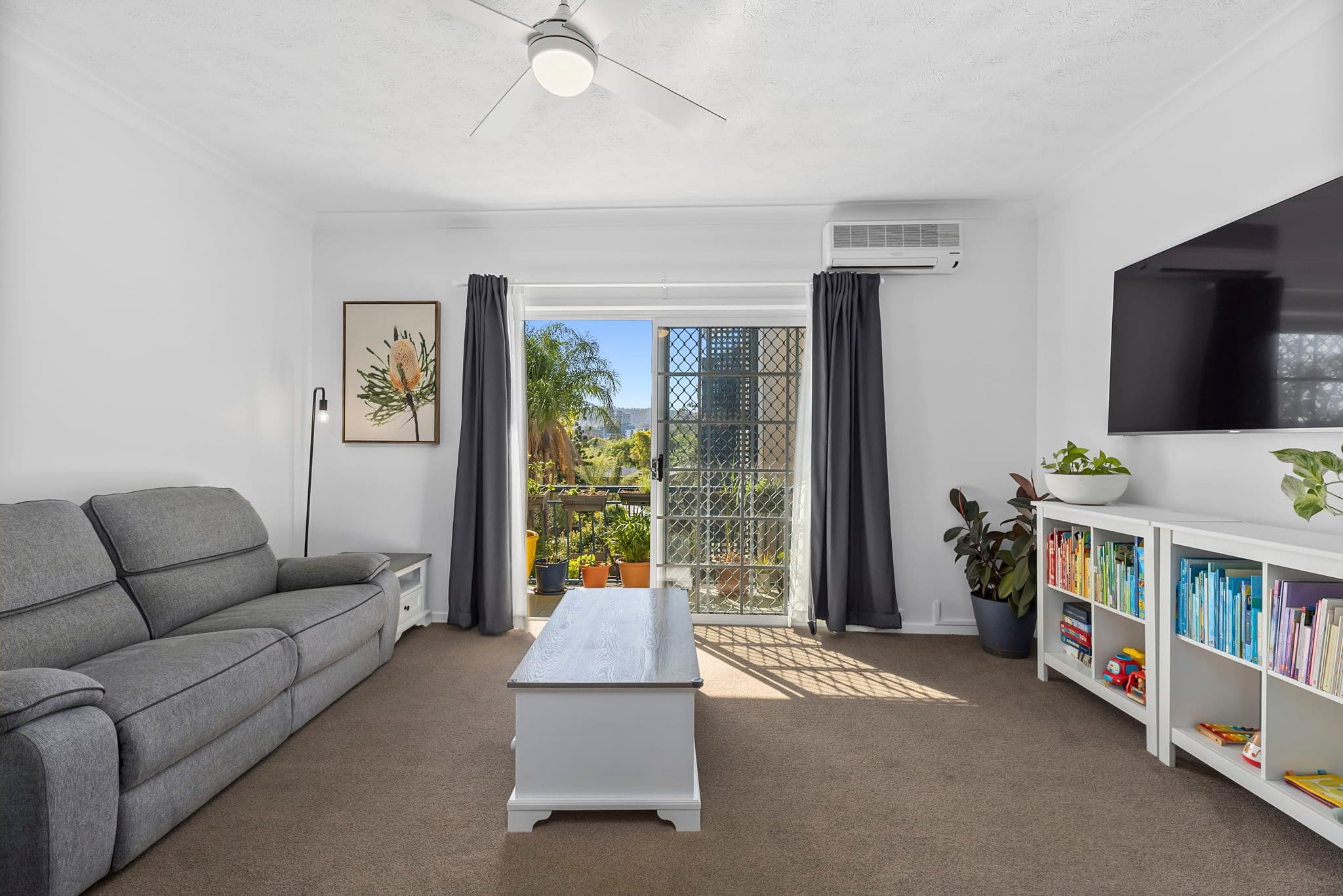 3/2-4 Moore Street, Taringa - Image 1