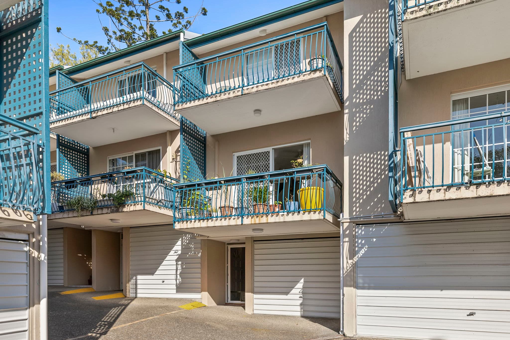 3/2-4 Moore Street, Taringa - Thumbnail 3