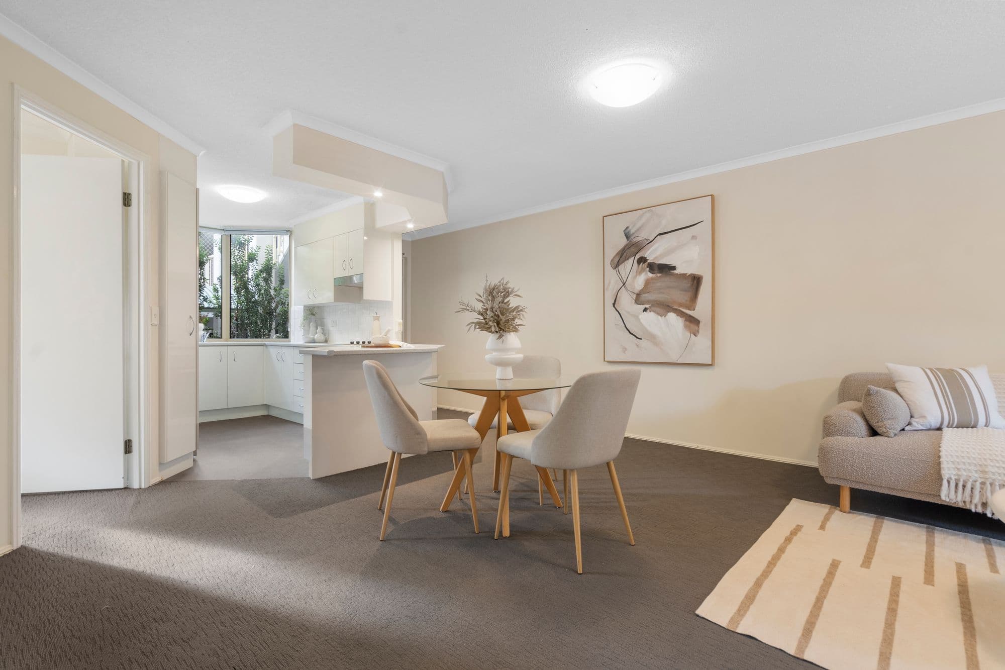 8/15 Clarence Road, Indooroopilly - Thumbnail 6