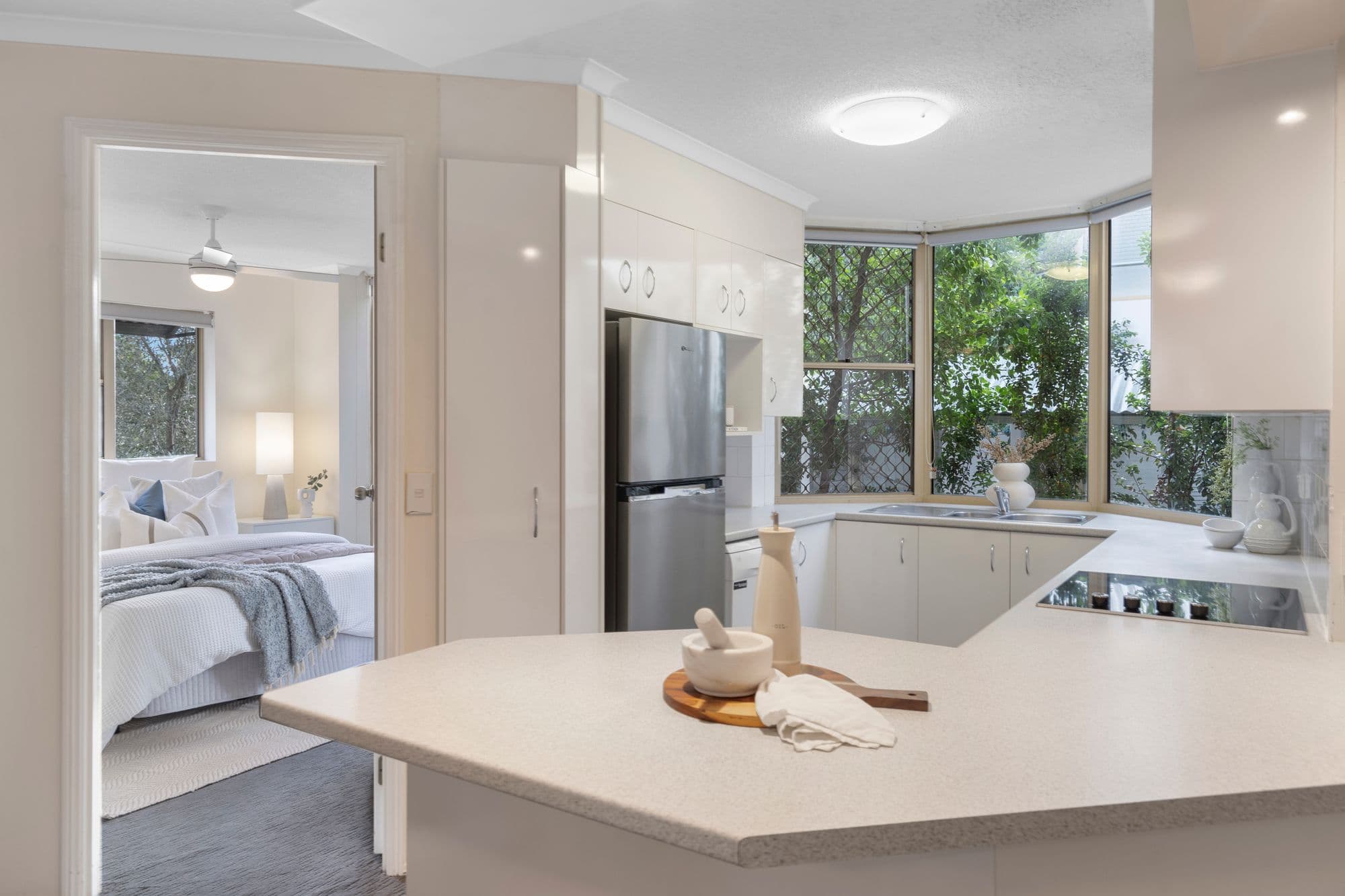 8/15 Clarence Road, Indooroopilly - Image 1