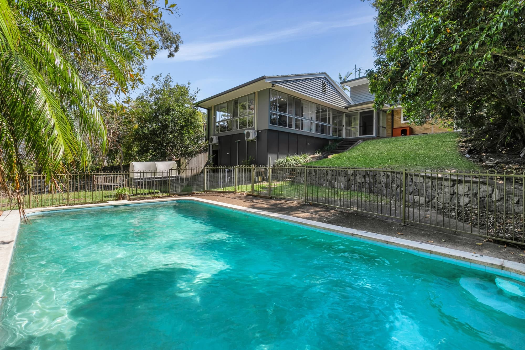 99 Kenmore Road, Kenmore - Image 1