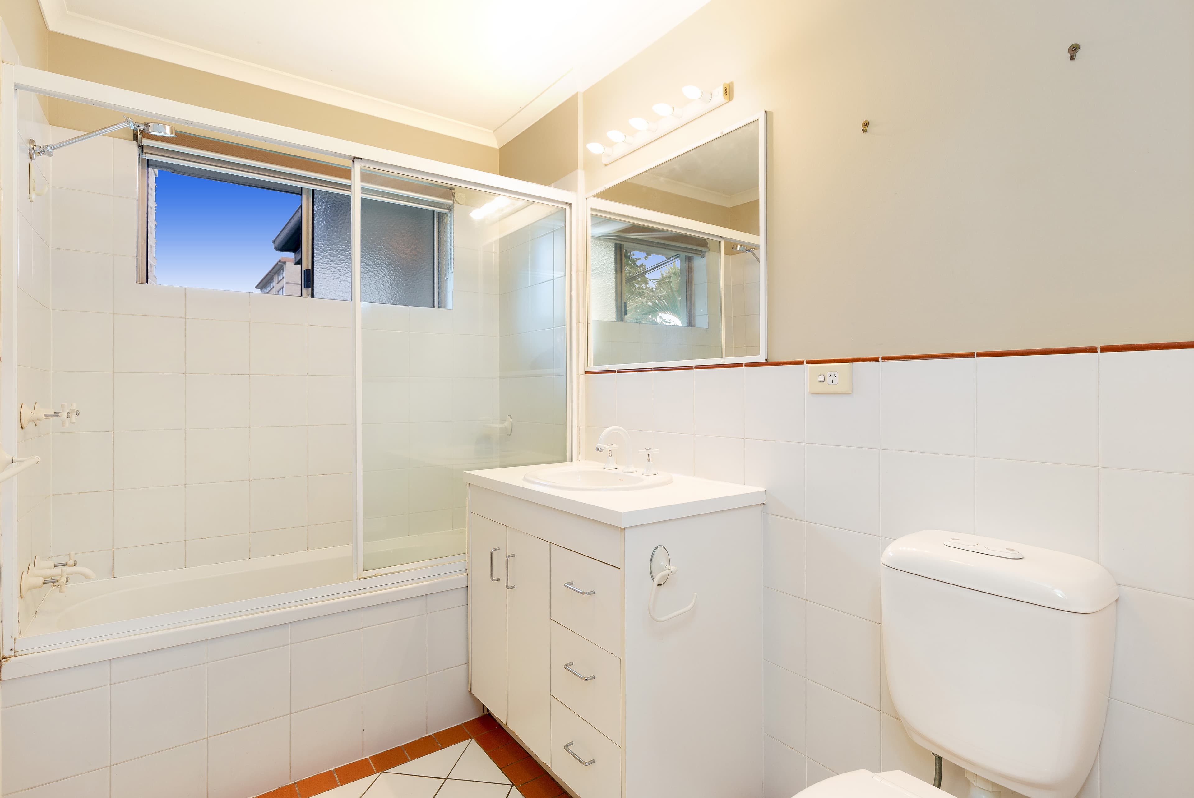 9/31 Glen Road, Toowong - Thumbnail 8
