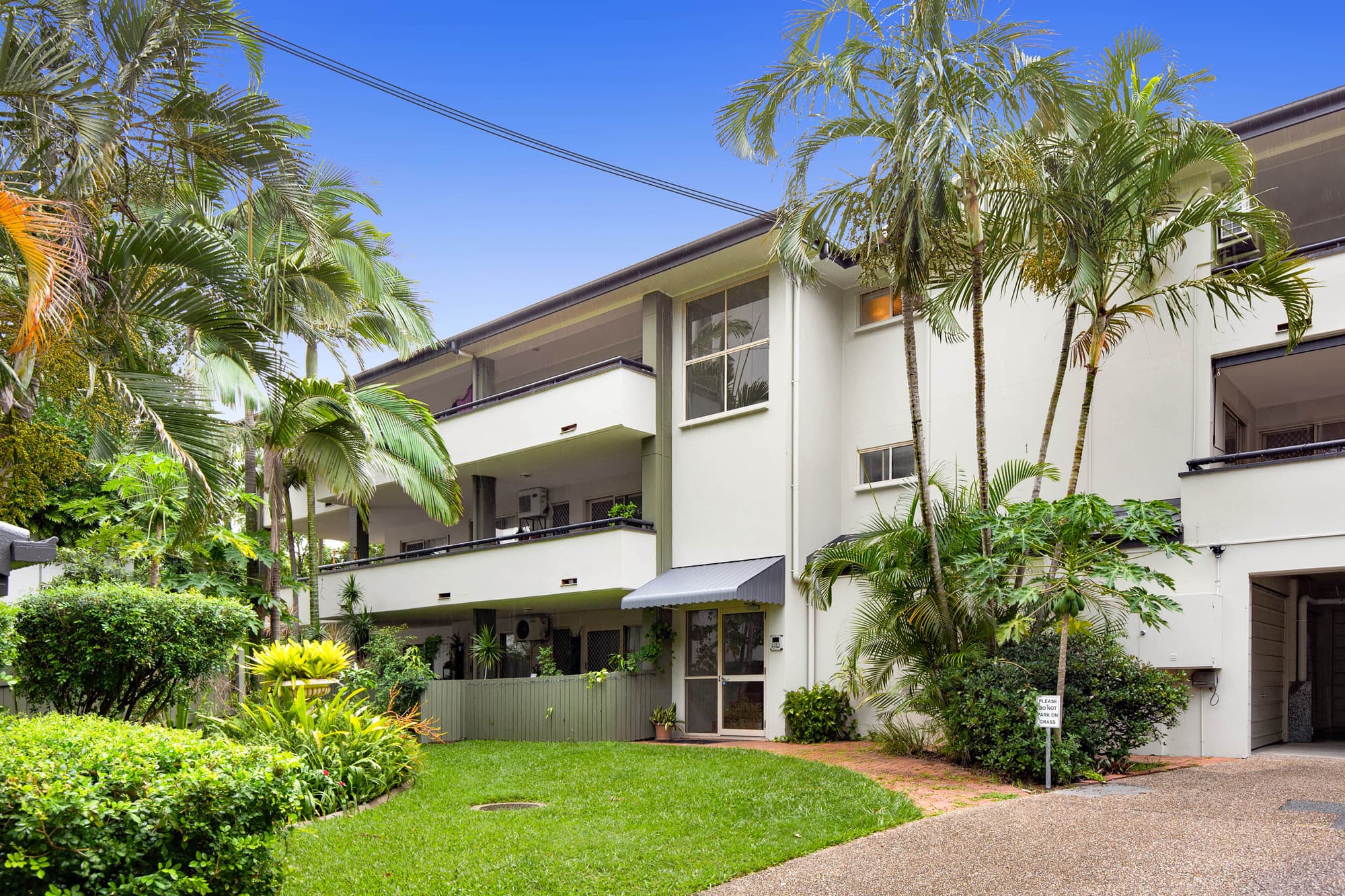 9/31 Glen Road, Toowong - Image 1