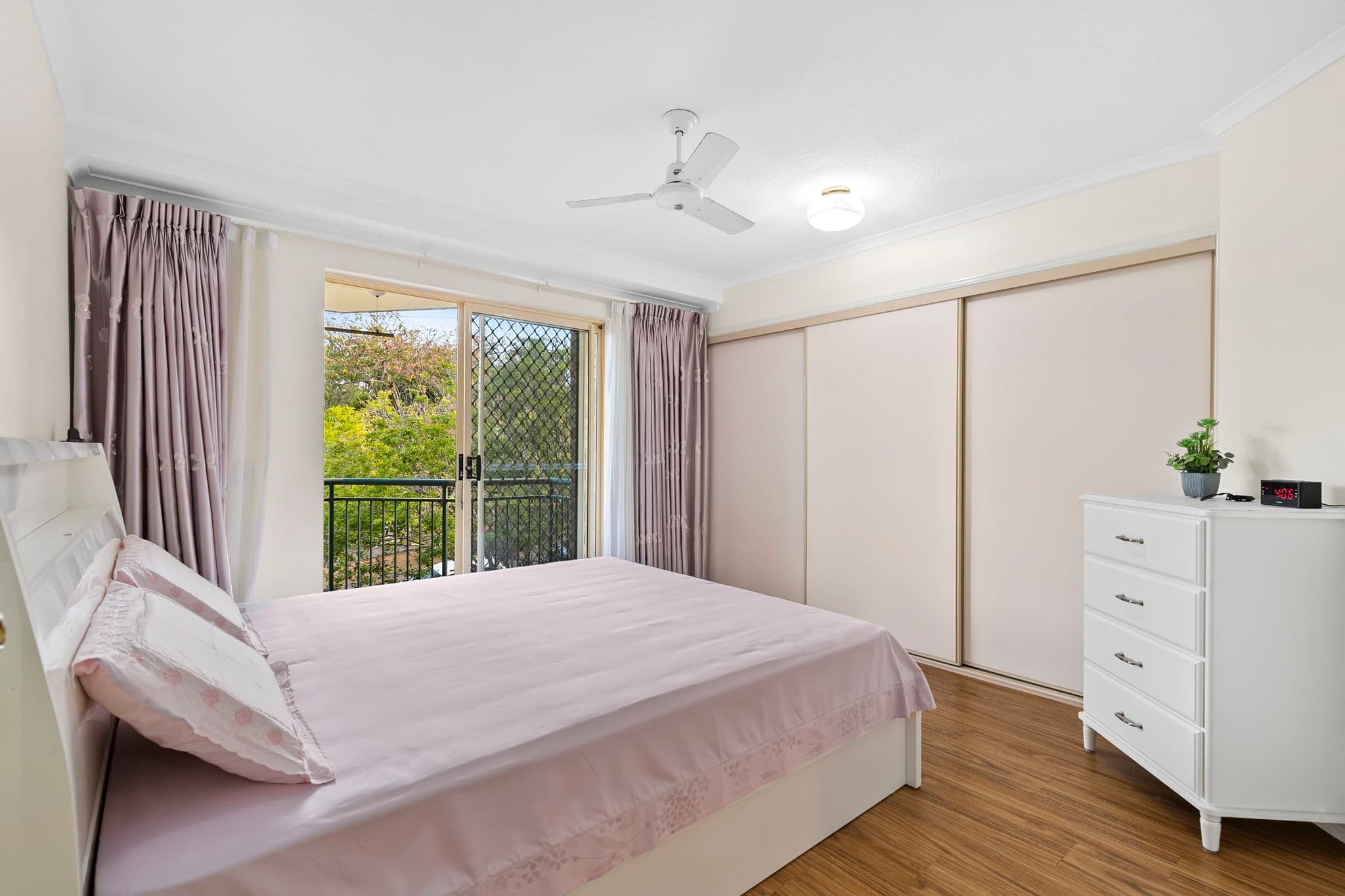 2/24 Depper Street, St Lucia - Thumbnail 6