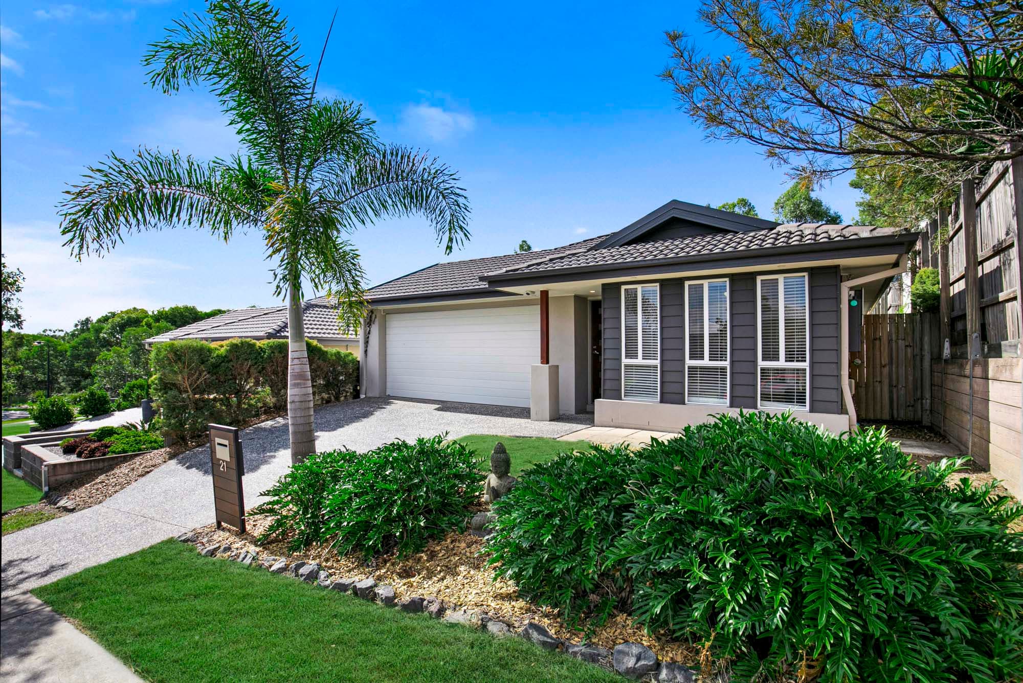 21 Hall Court, Bellbird Park - Thumbnail 4
