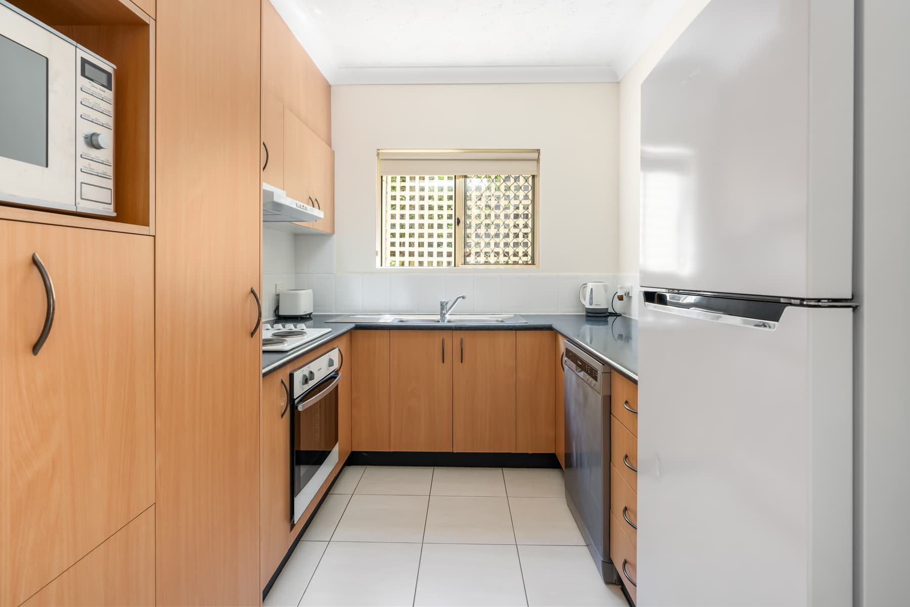 1/58 Mitre Street, St Lucia - Thumbnail 3
