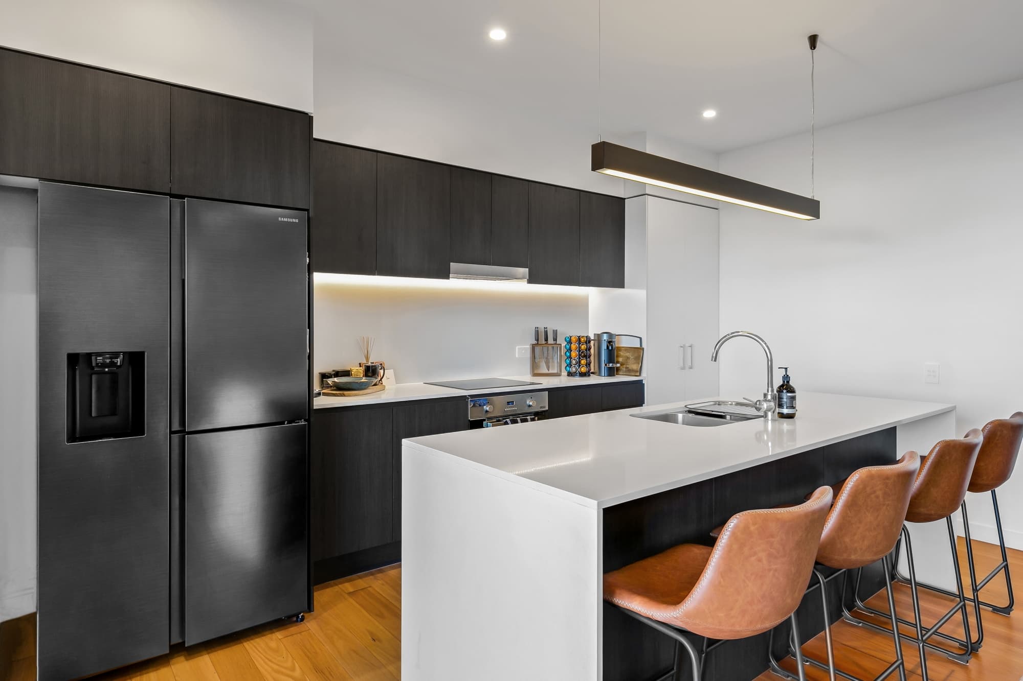 303/133 Clarence Roa..., Indooroopilly - Thumbnail 2