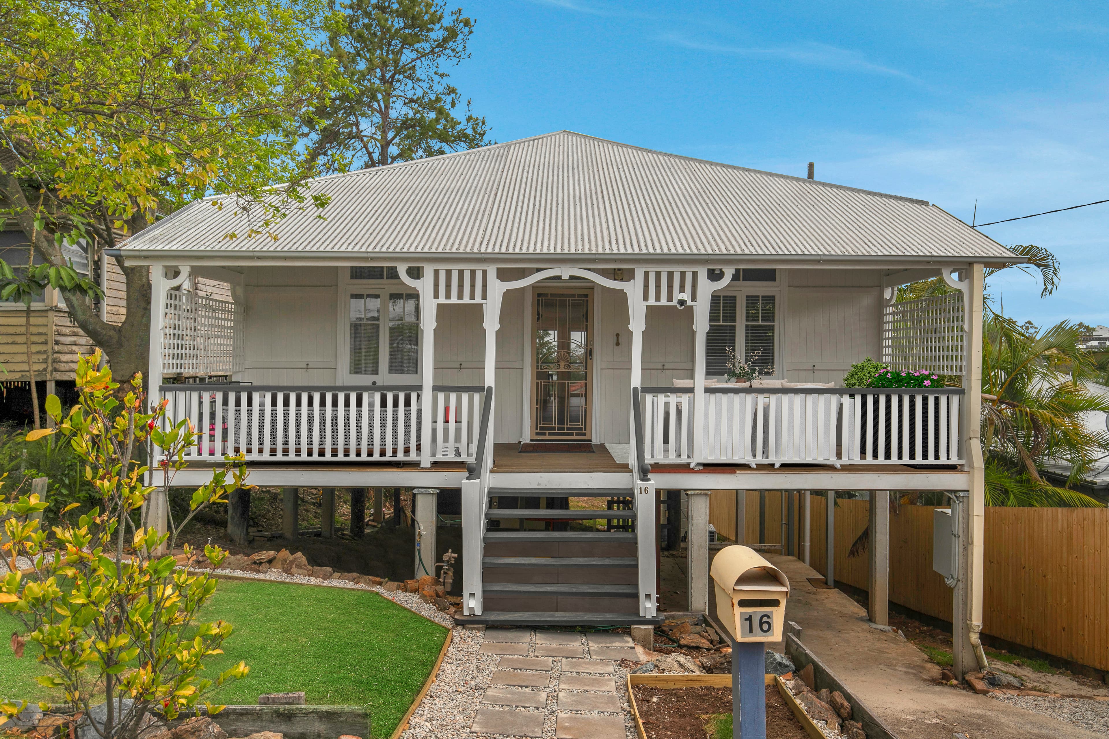 16 Rokeby Terrace, Taringa - Image 1