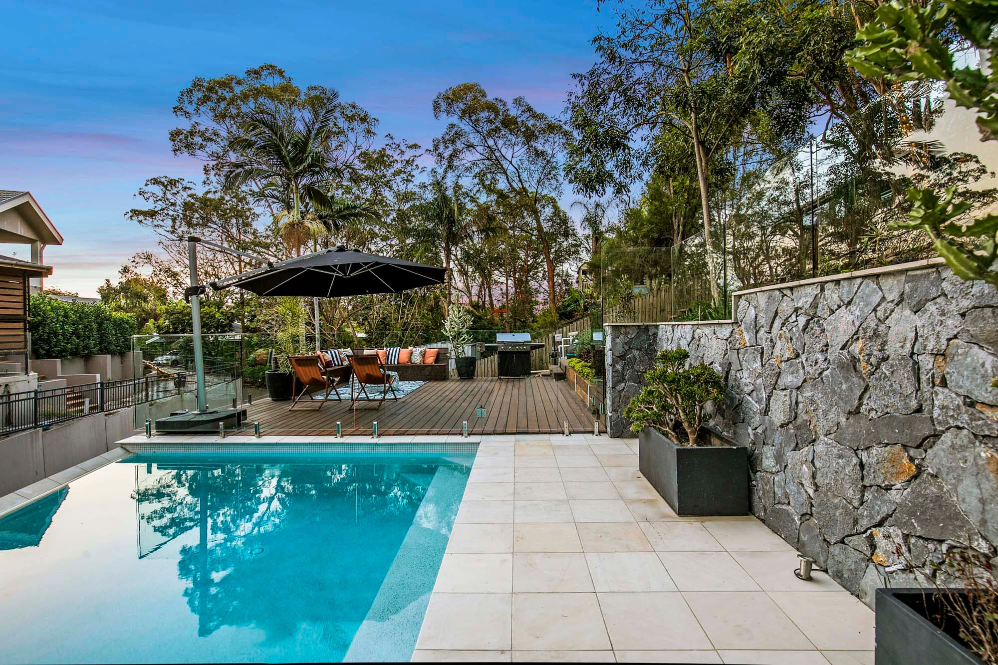 23 Buckland Street, Holland Park West - Thumbnail 3