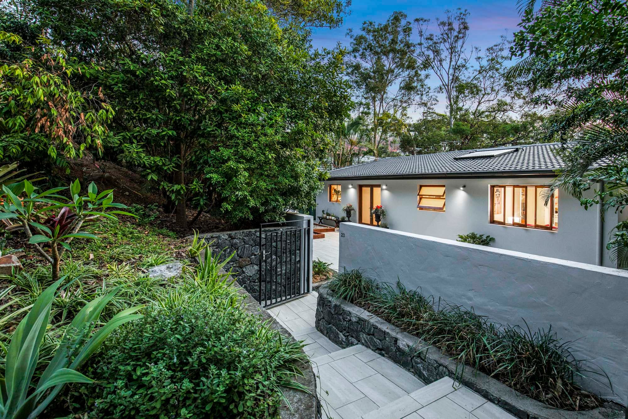 23 Buckland Street, Holland Park West - Thumbnail 4