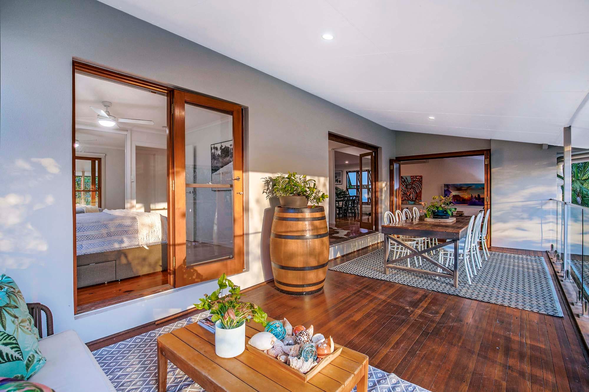 23 Buckland Street, Holland Park West - Image 1