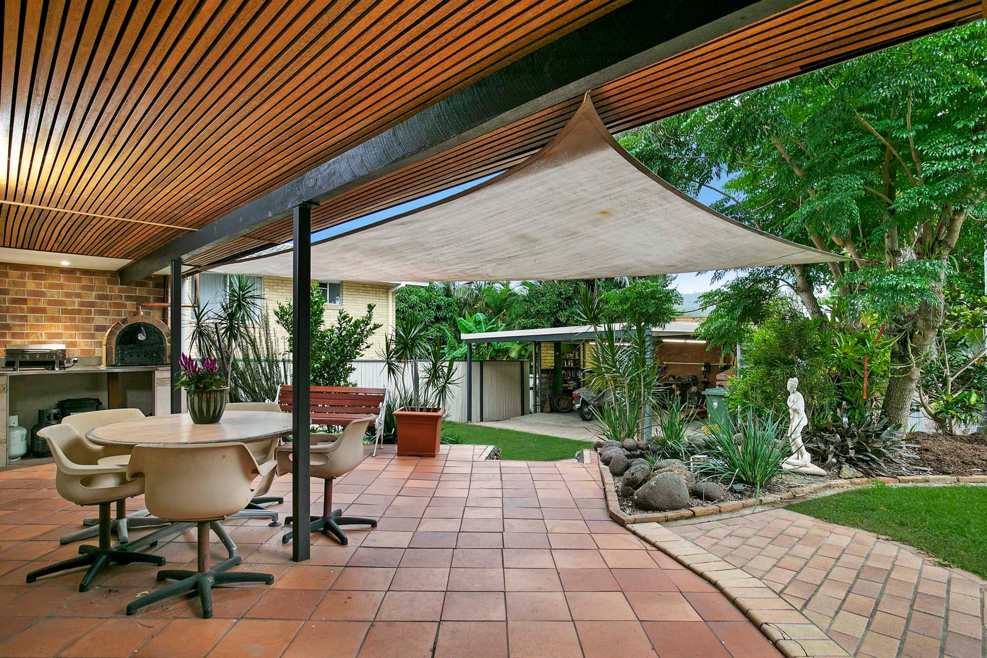 39 Illowra Street, The Gap - Thumbnail 5