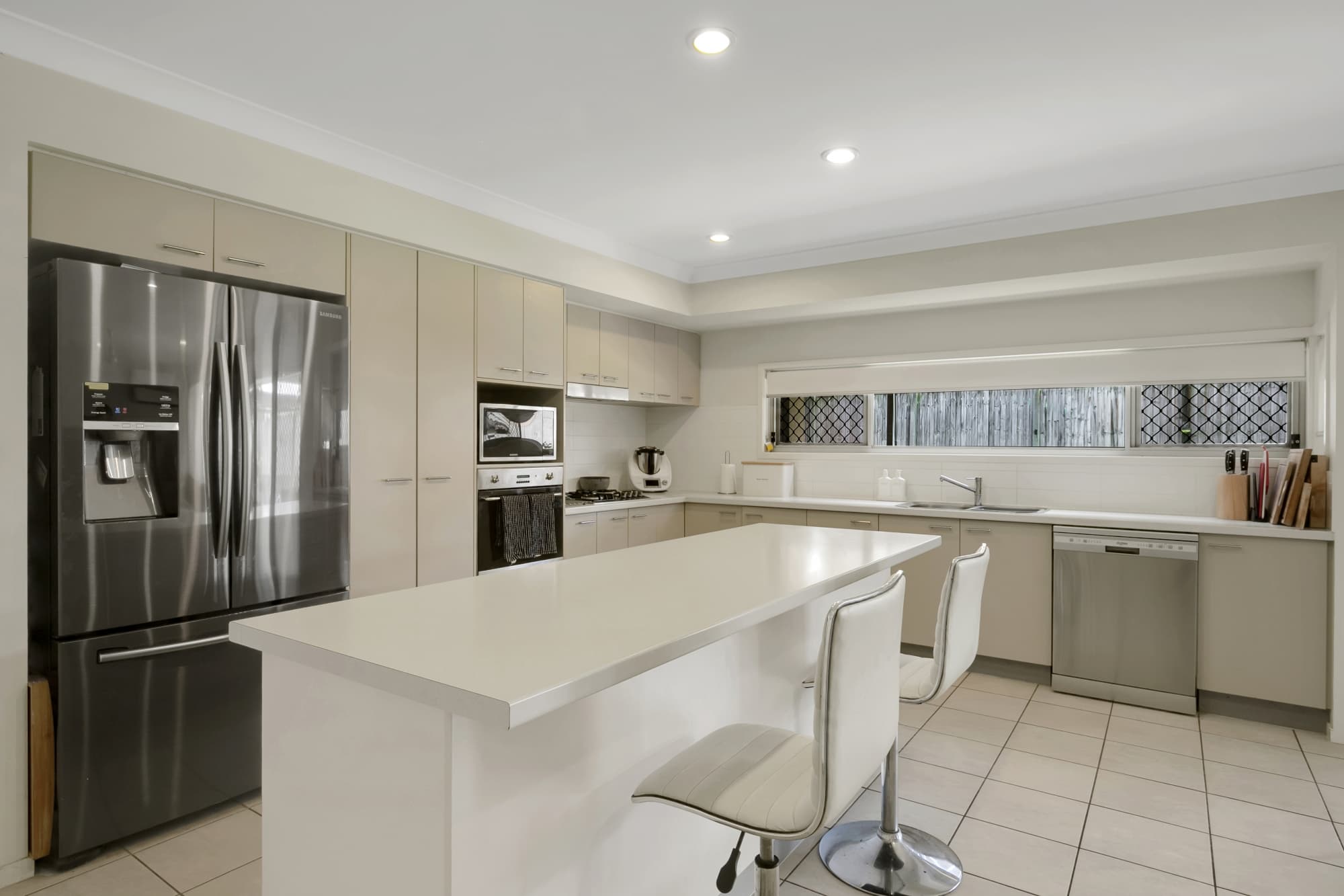28 Silky Oak Avenue, Moggill - Image 1