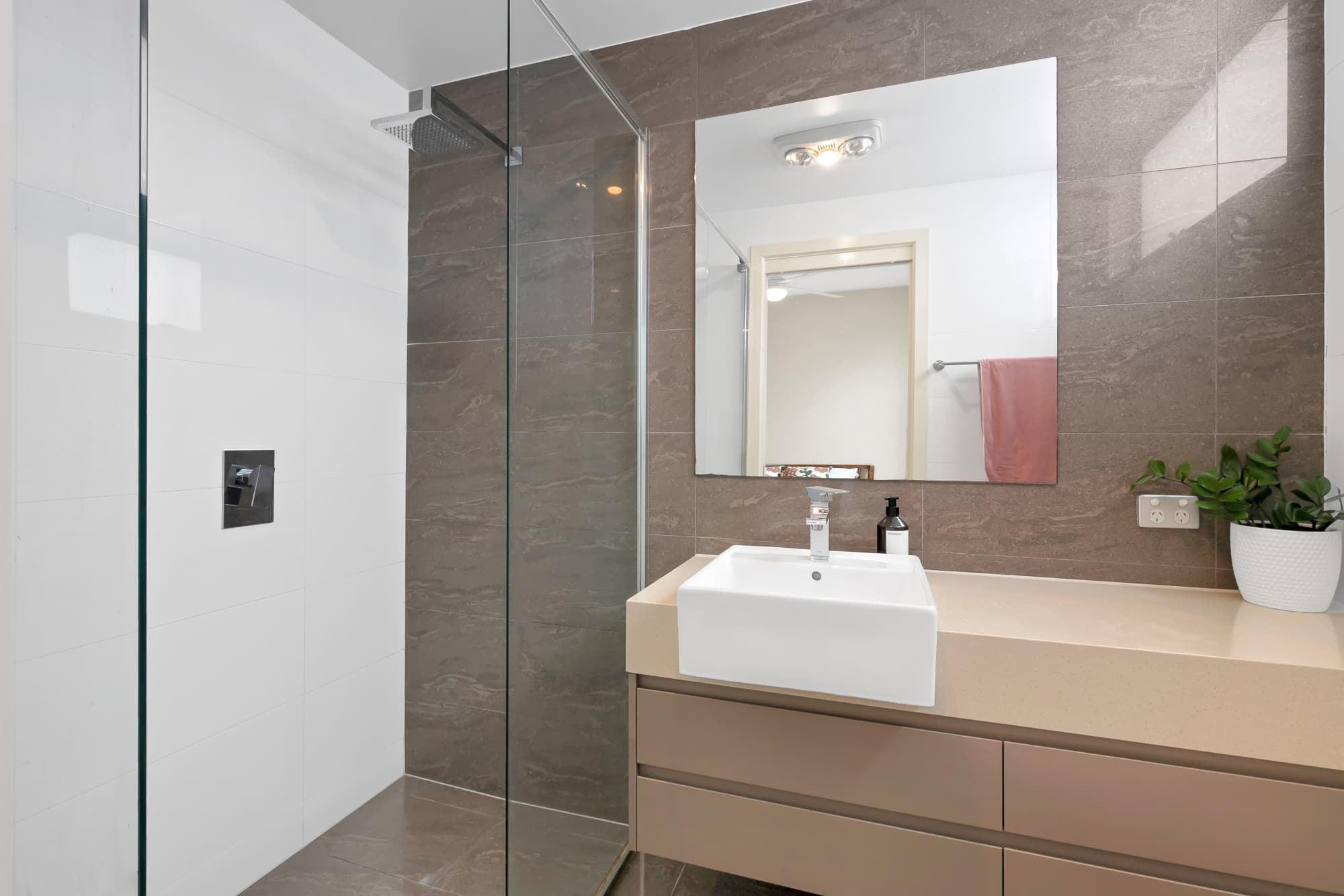 1/6 Stanley Terrace, Taringa - Thumbnail 8
