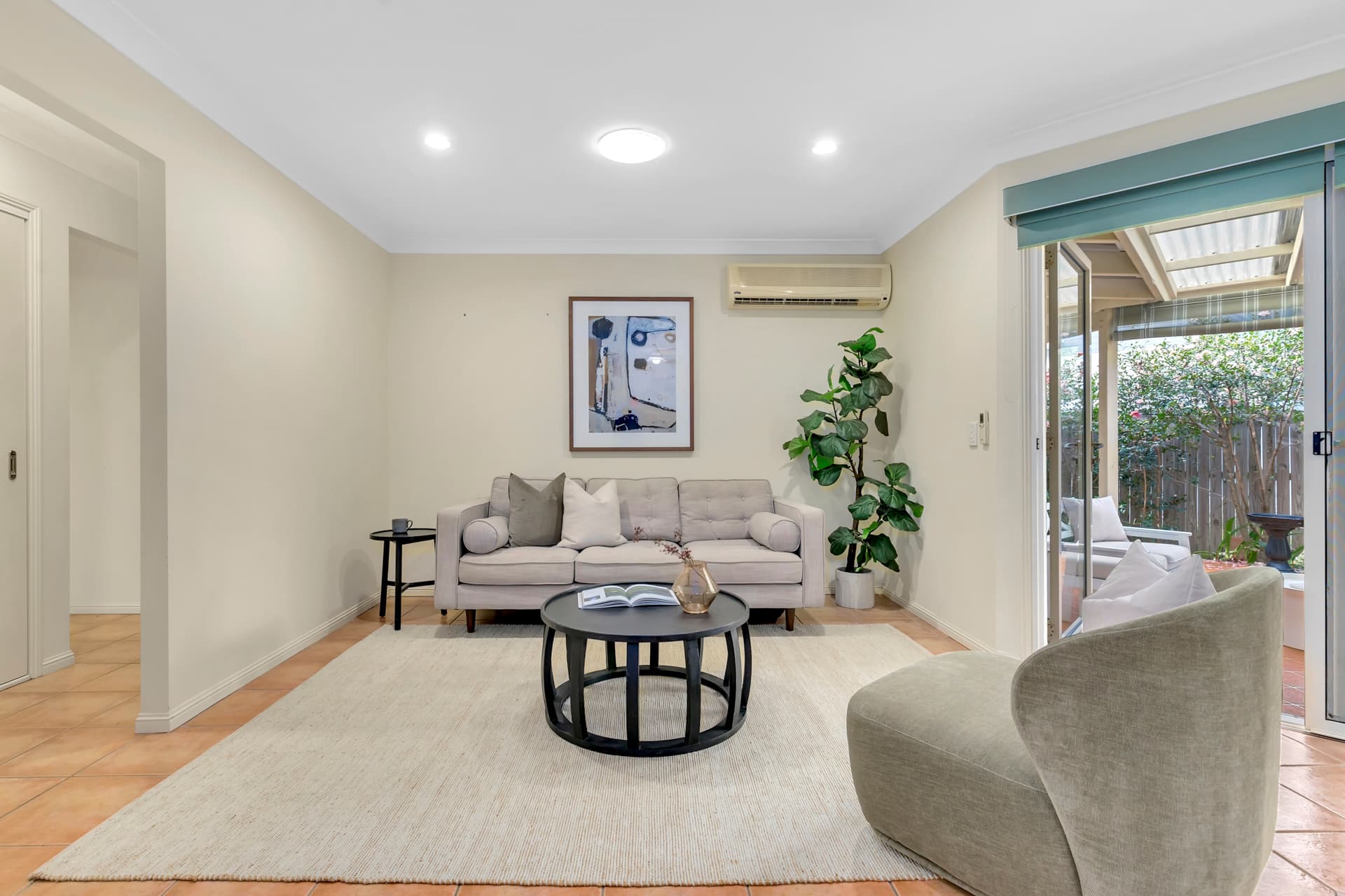 3 Summerfield Place, Kenmore - Thumbnail 2