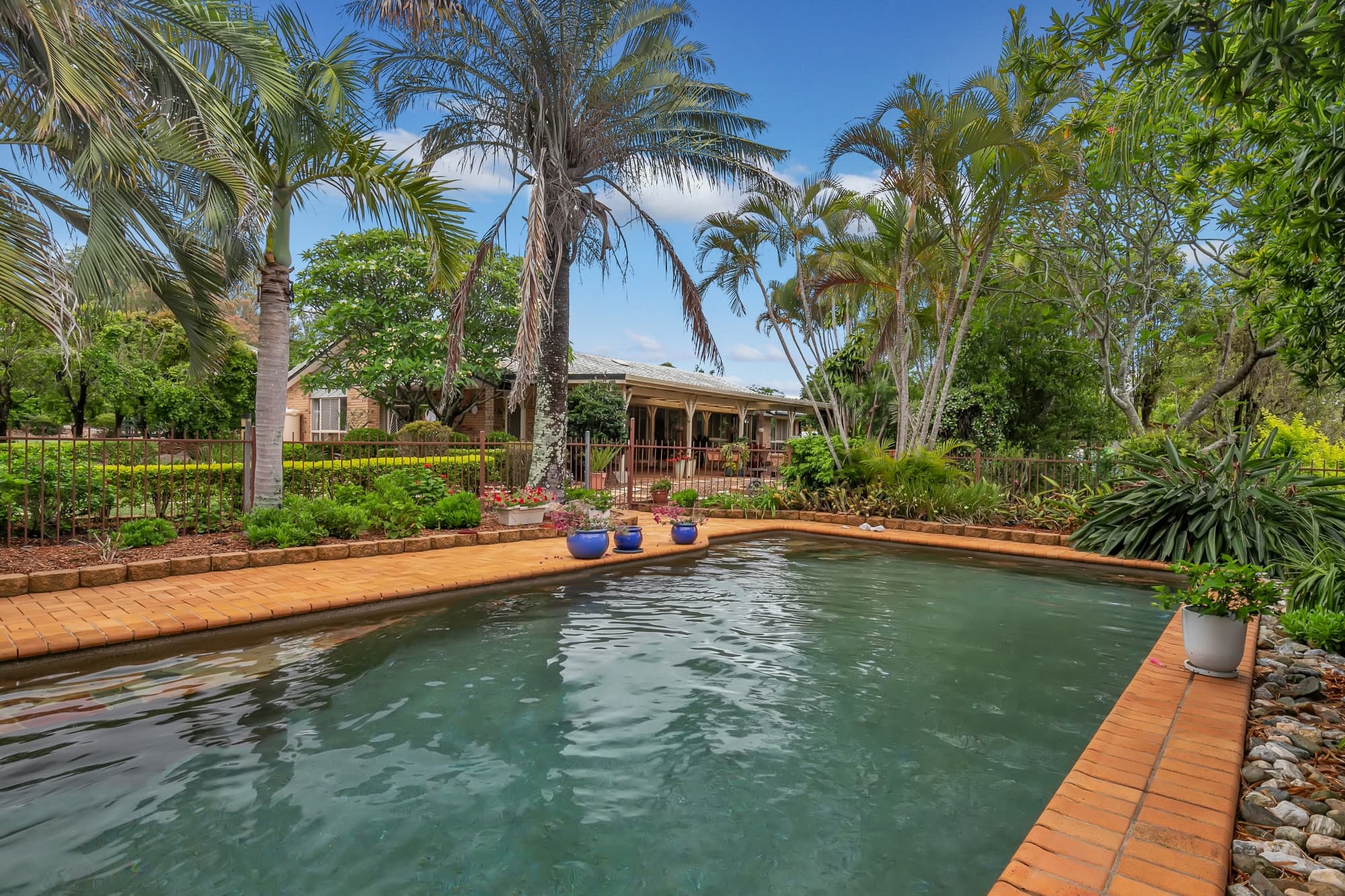 88 Lagoon Crescent, Bellbowrie - Thumbnail 2
