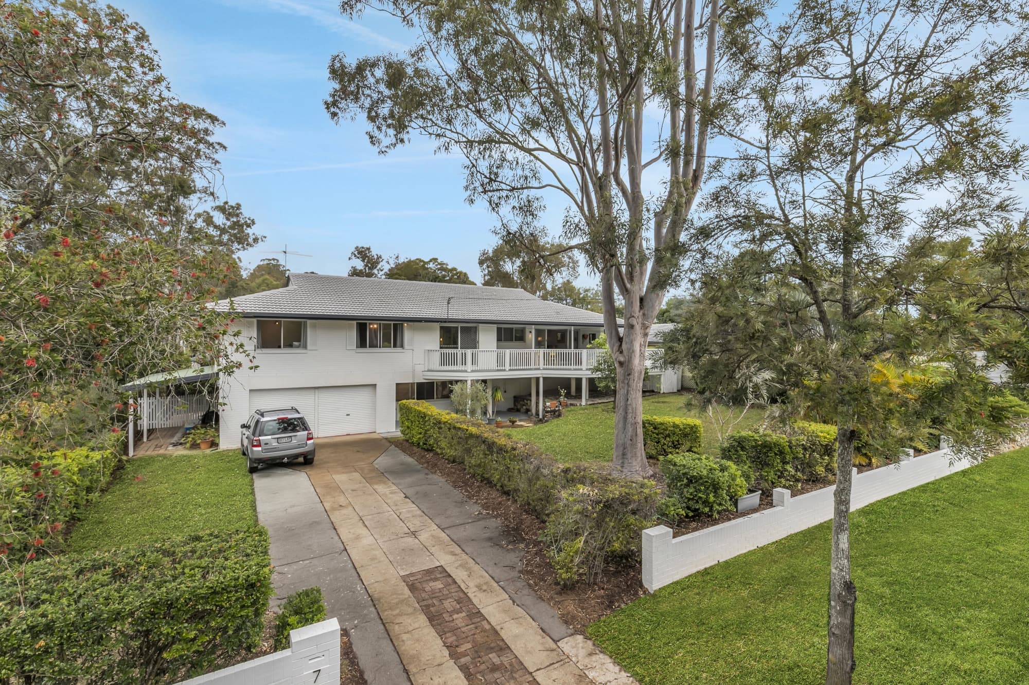 7 Lois Street, Kenmore - Image 1