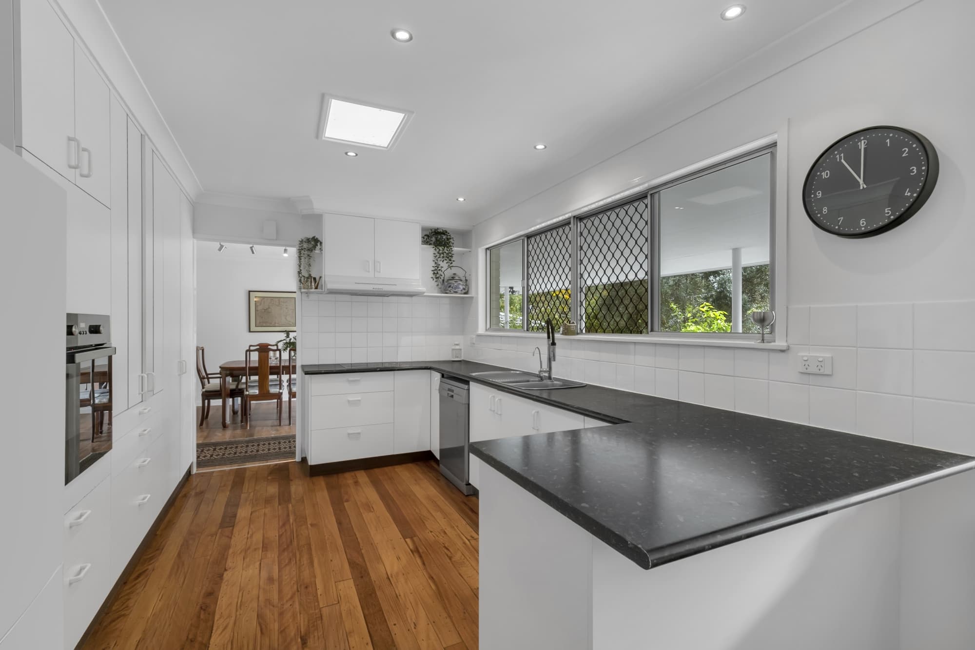 7 Lois Street, Kenmore - Thumbnail 6
