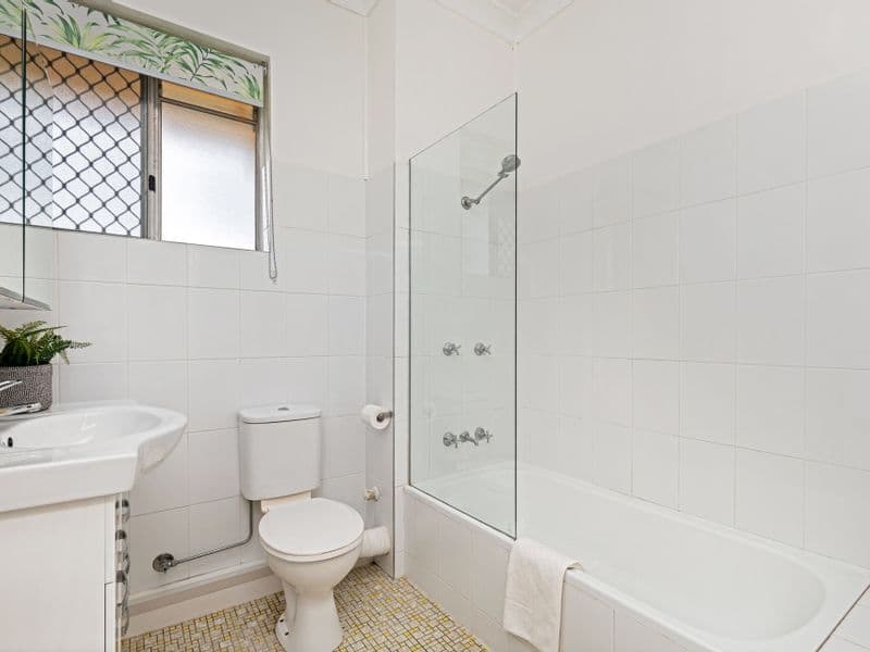 8/31 Bayliss Street, Toowong - Thumbnail 7