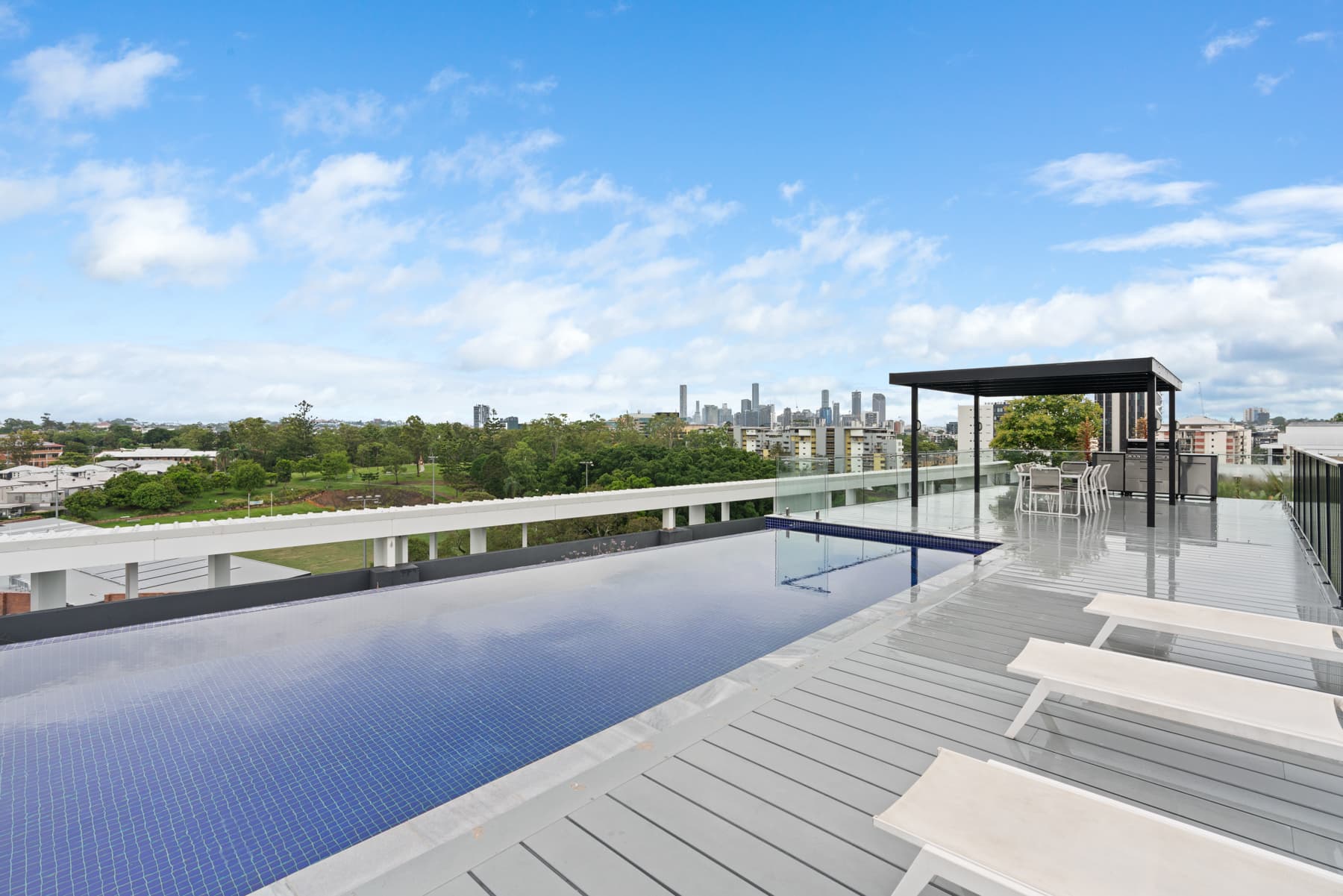 304/50 Sylvan Road, Toowong - Thumbnail 2