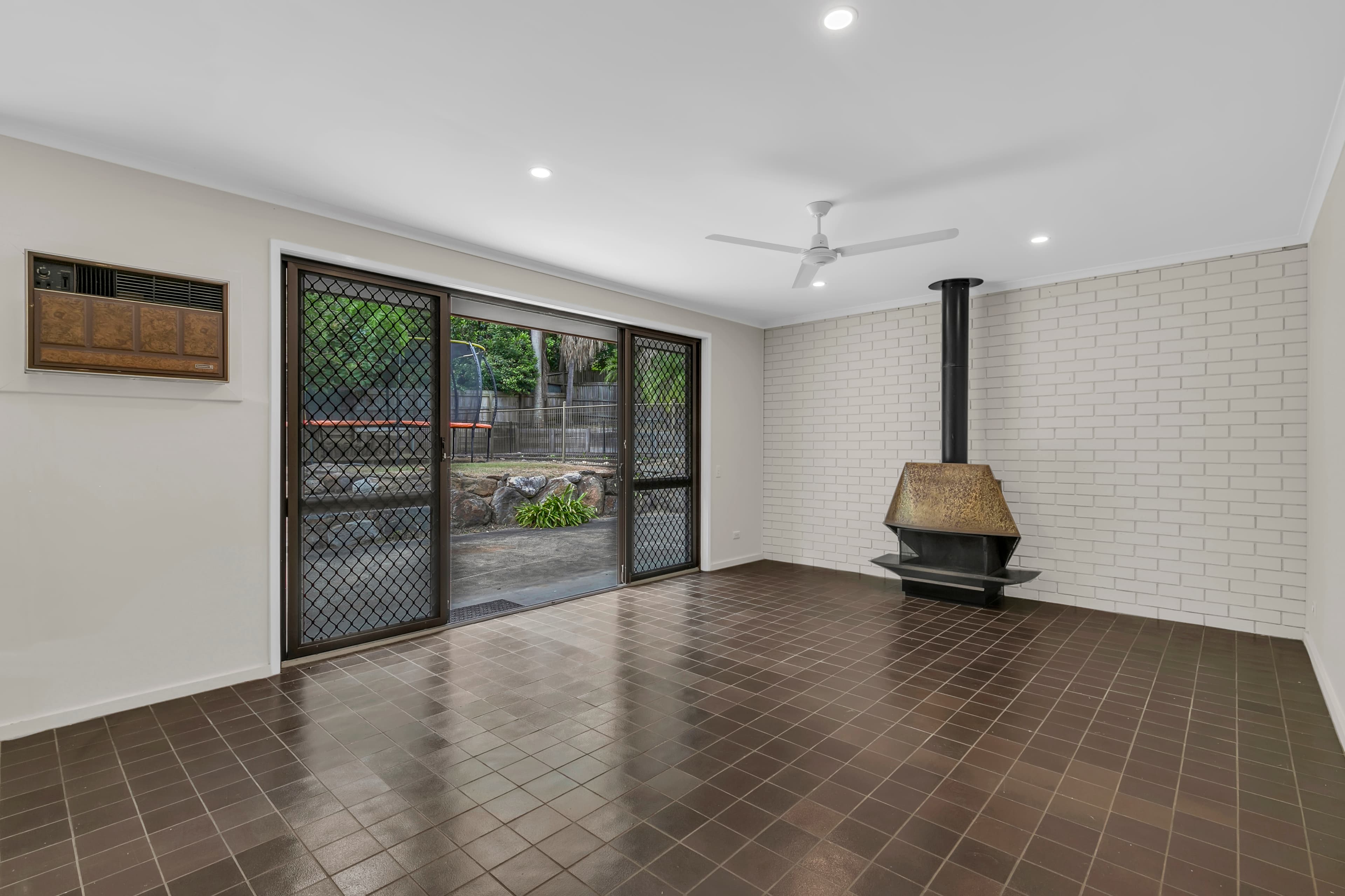 9 Bushlark Court, Bellbowrie - Thumbnail 3