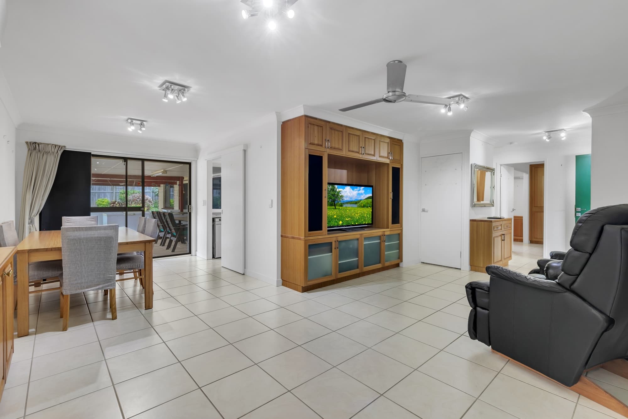 3255 Moggill Road, Bellbowrie - Thumbnail 3