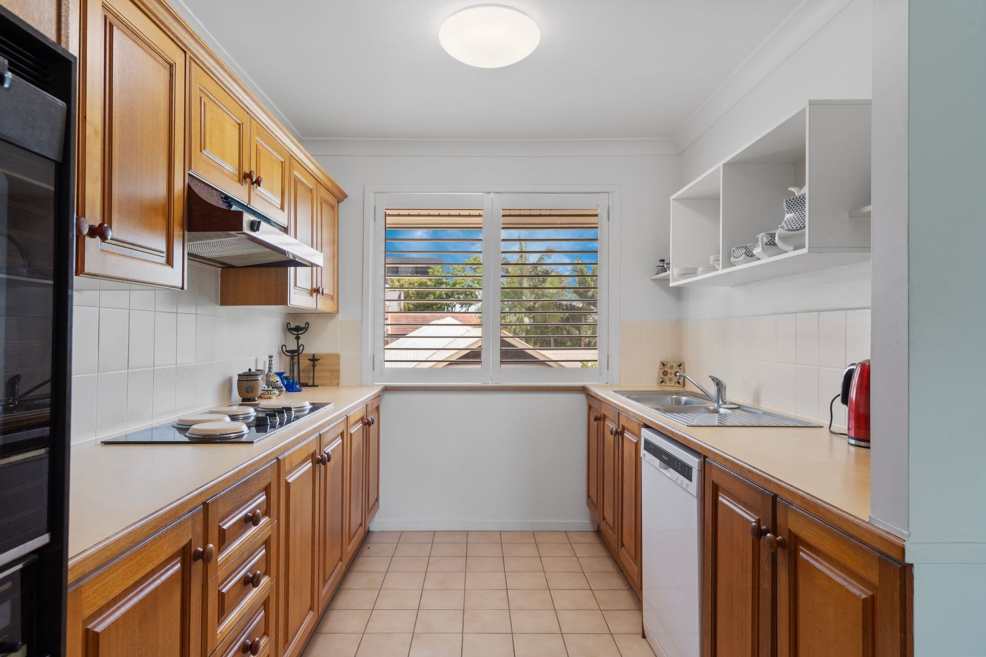3/19 Clarence Road, Indooroopilly - Thumbnail 4
