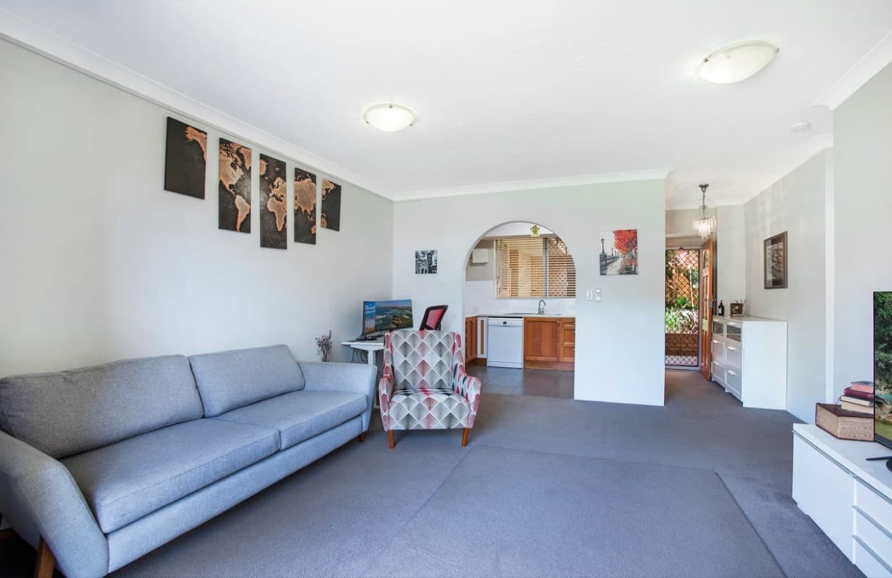 2/52 Sisley Street, St Lucia - Thumbnail 3