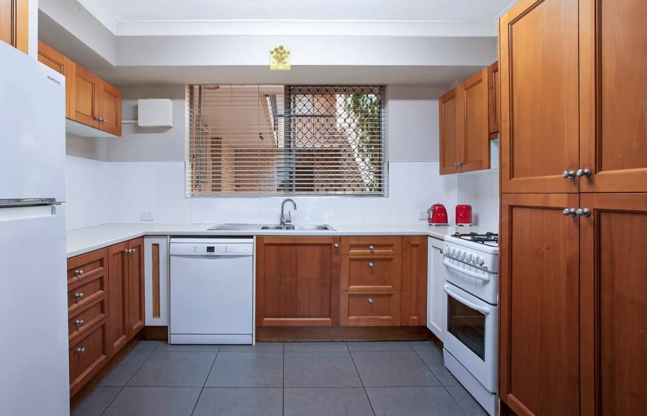 2/52 Sisley Street, St Lucia - Thumbnail 6