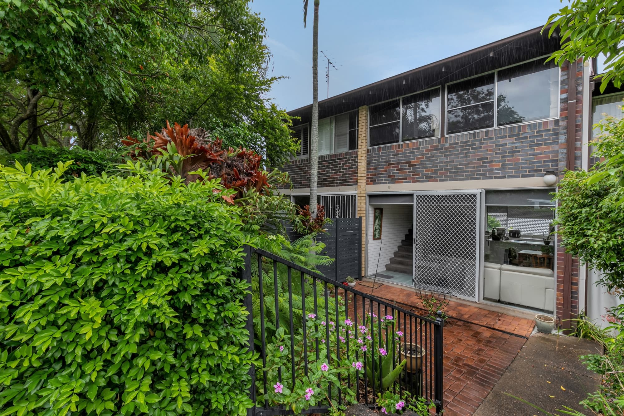 2/18 Holmes Street, Toowong - Thumbnail 6