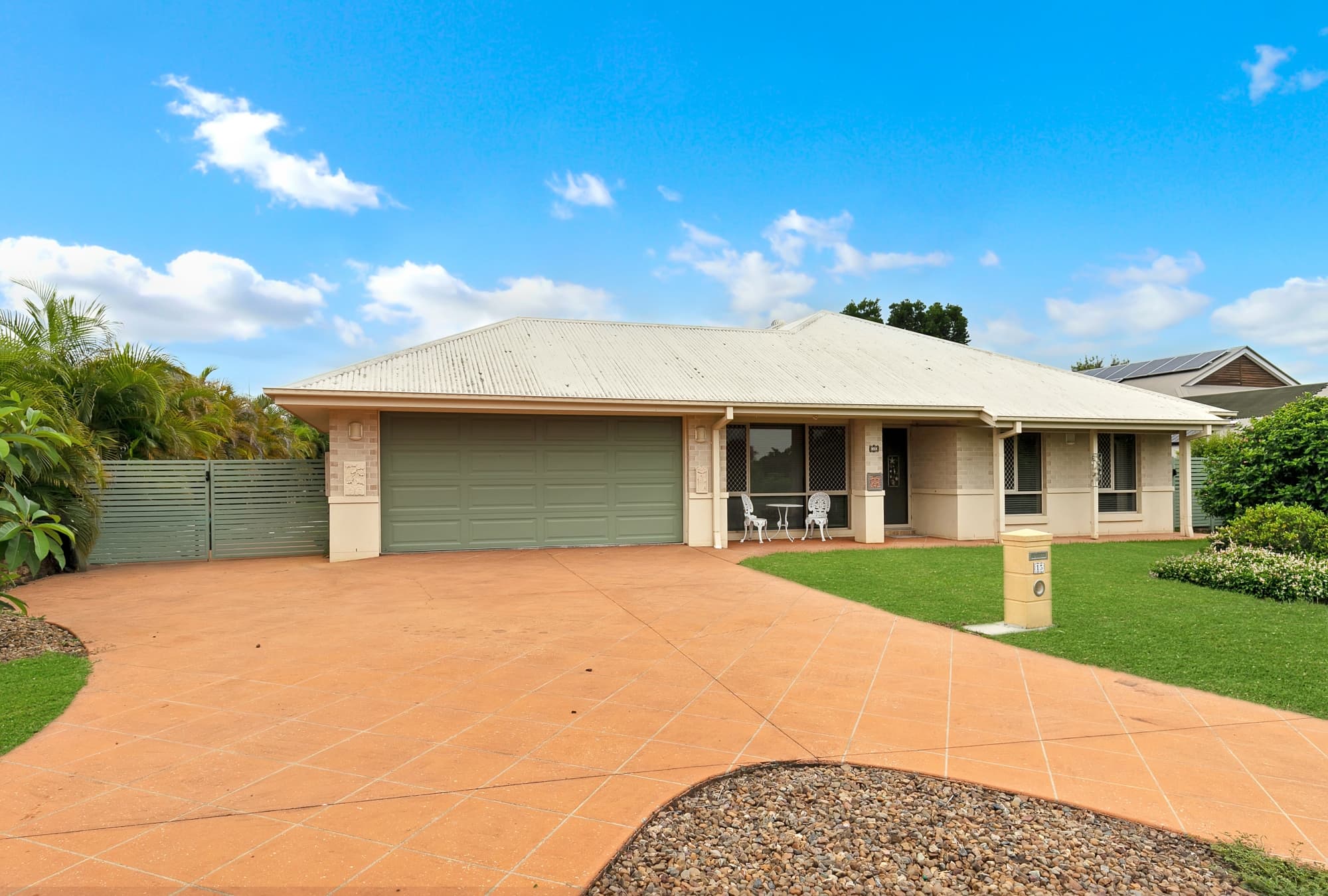 15 Corsair Street, Moggill - Thumbnail 2