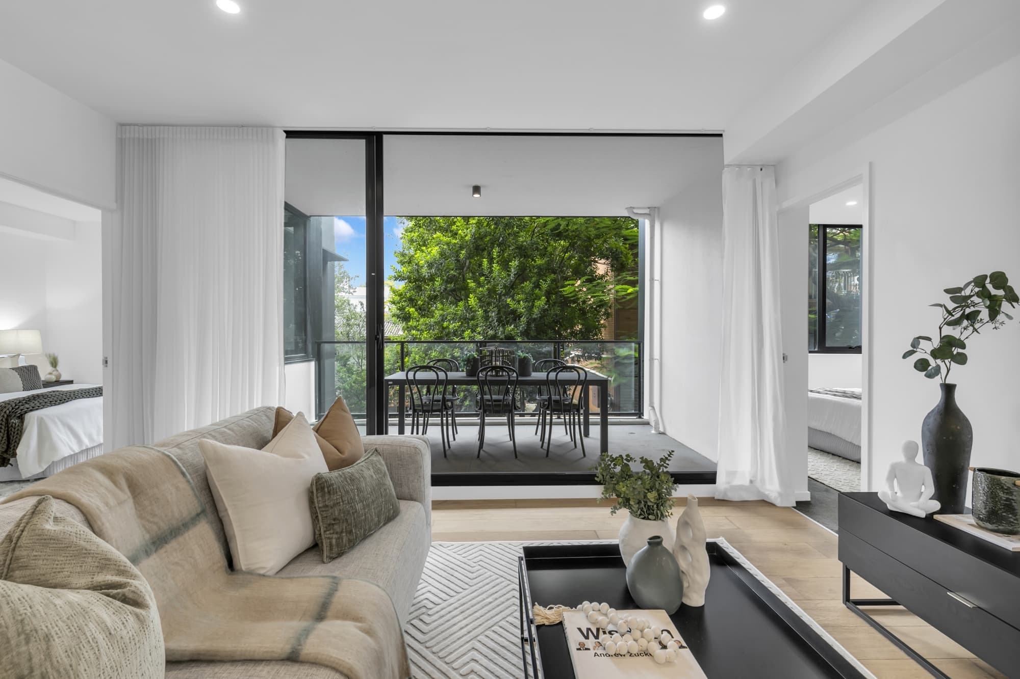 307/50 Sylvan Road, Toowong - Image 1