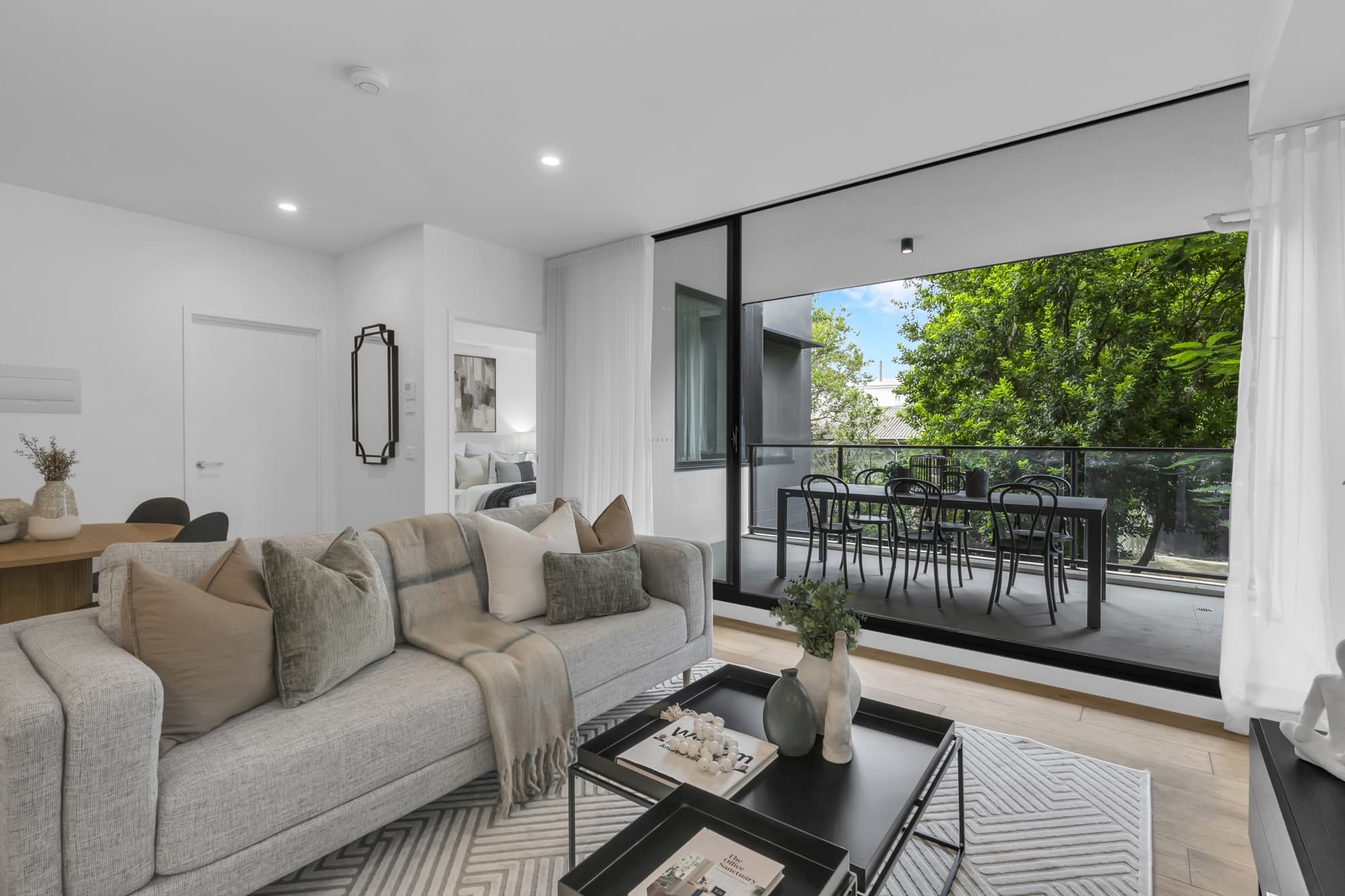 307/50 Sylvan Road, Toowong - Thumbnail 2