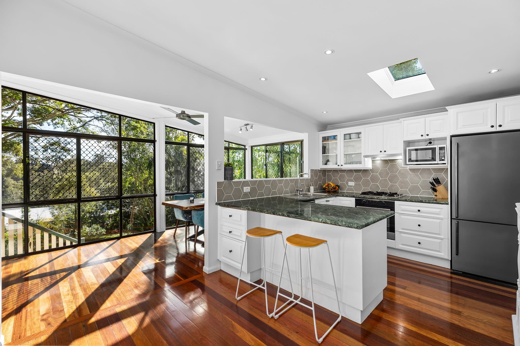 17 Kenmore Road, Kenmore - Thumbnail 4