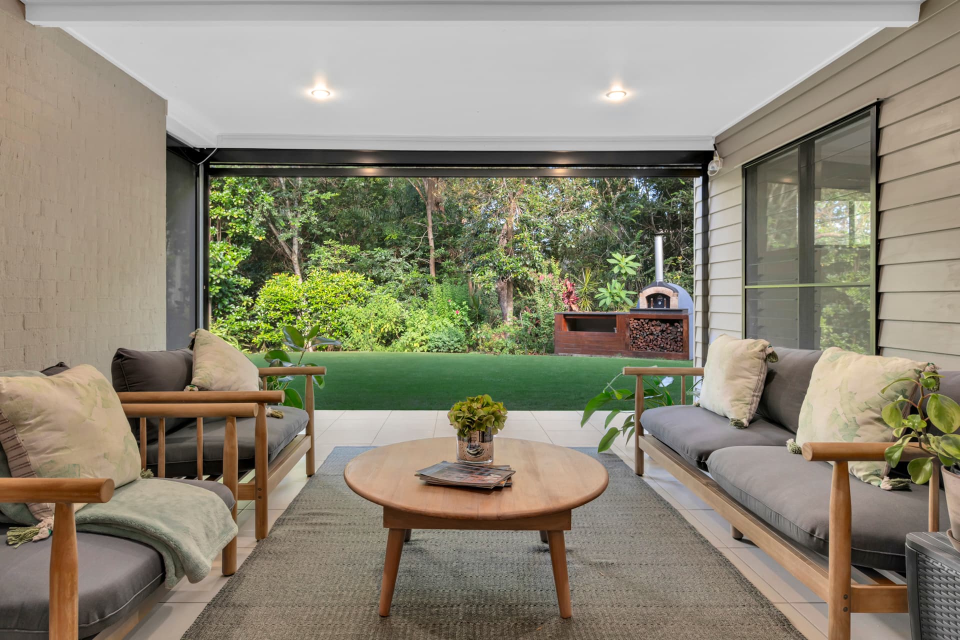 11 Amberelle Place, Chapel Hill - Image 1