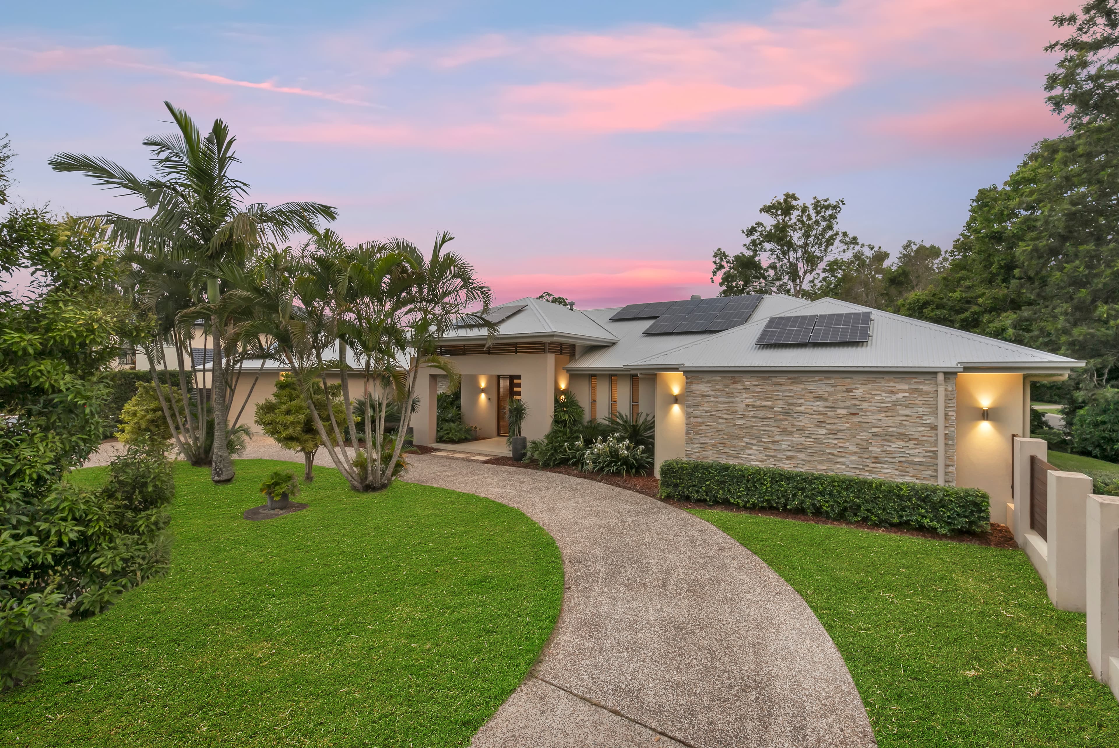 5 Ramada Place, Fig Tree Pocket - Thumbnail 2
