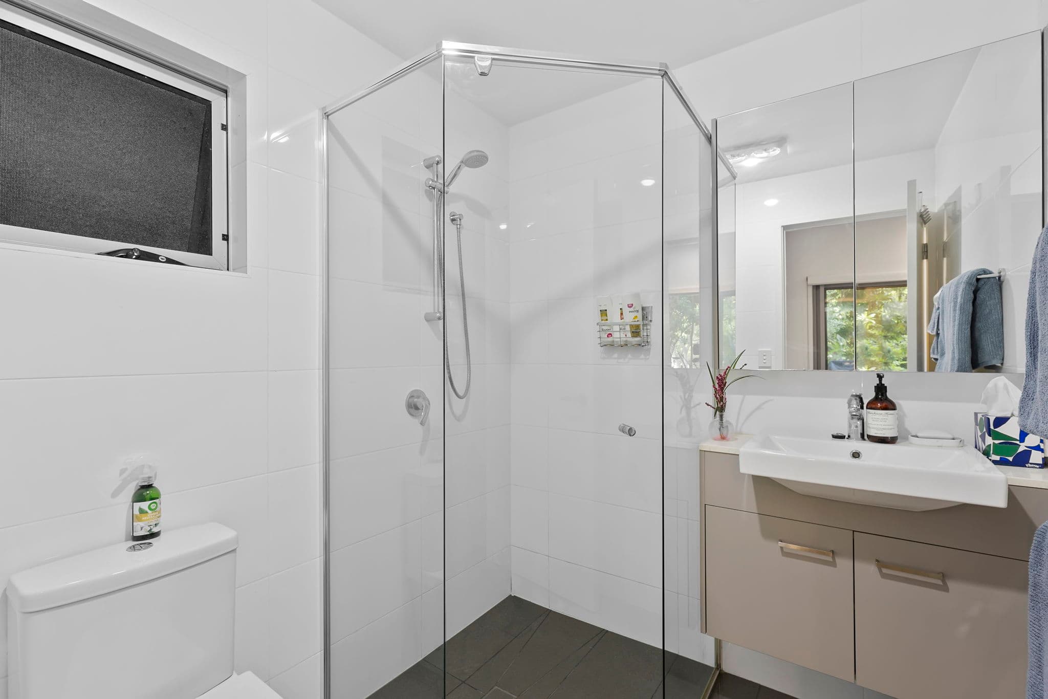 1/12 Montrose Road, Taringa - Thumbnail 8