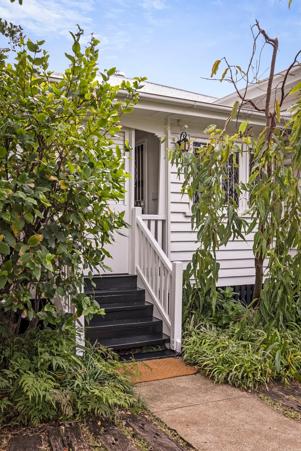 117 Sylvan Road, Toowong - Thumbnail 2