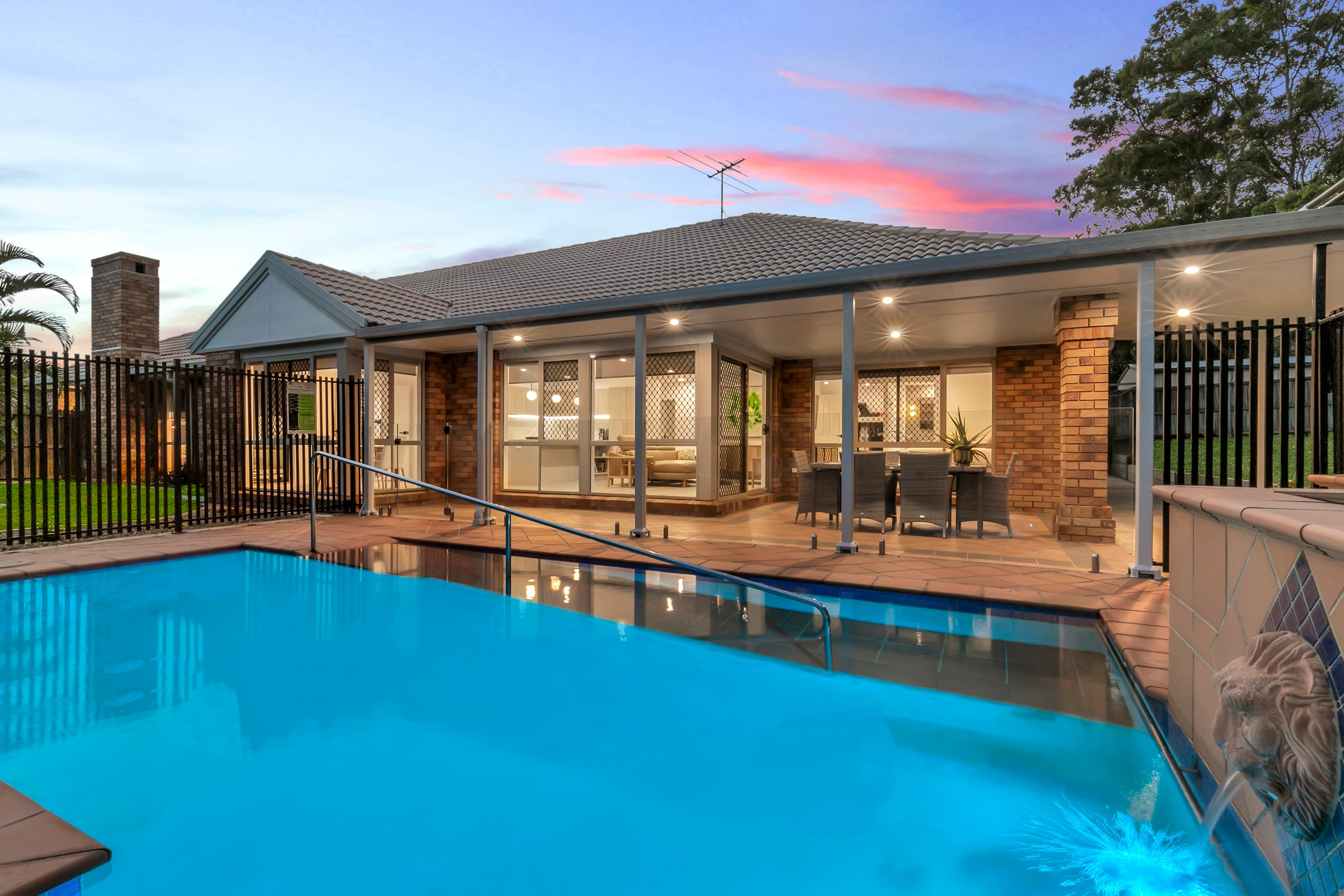 27 Makepeace Place, Bellbowrie - Thumbnail 3