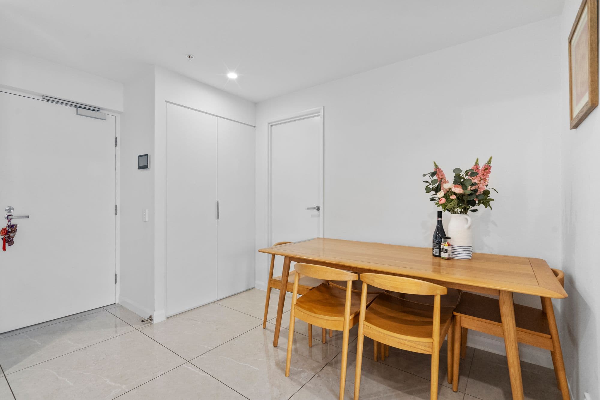 298/181 Clarence Roa..., Indooroopilly - Thumbnail 5