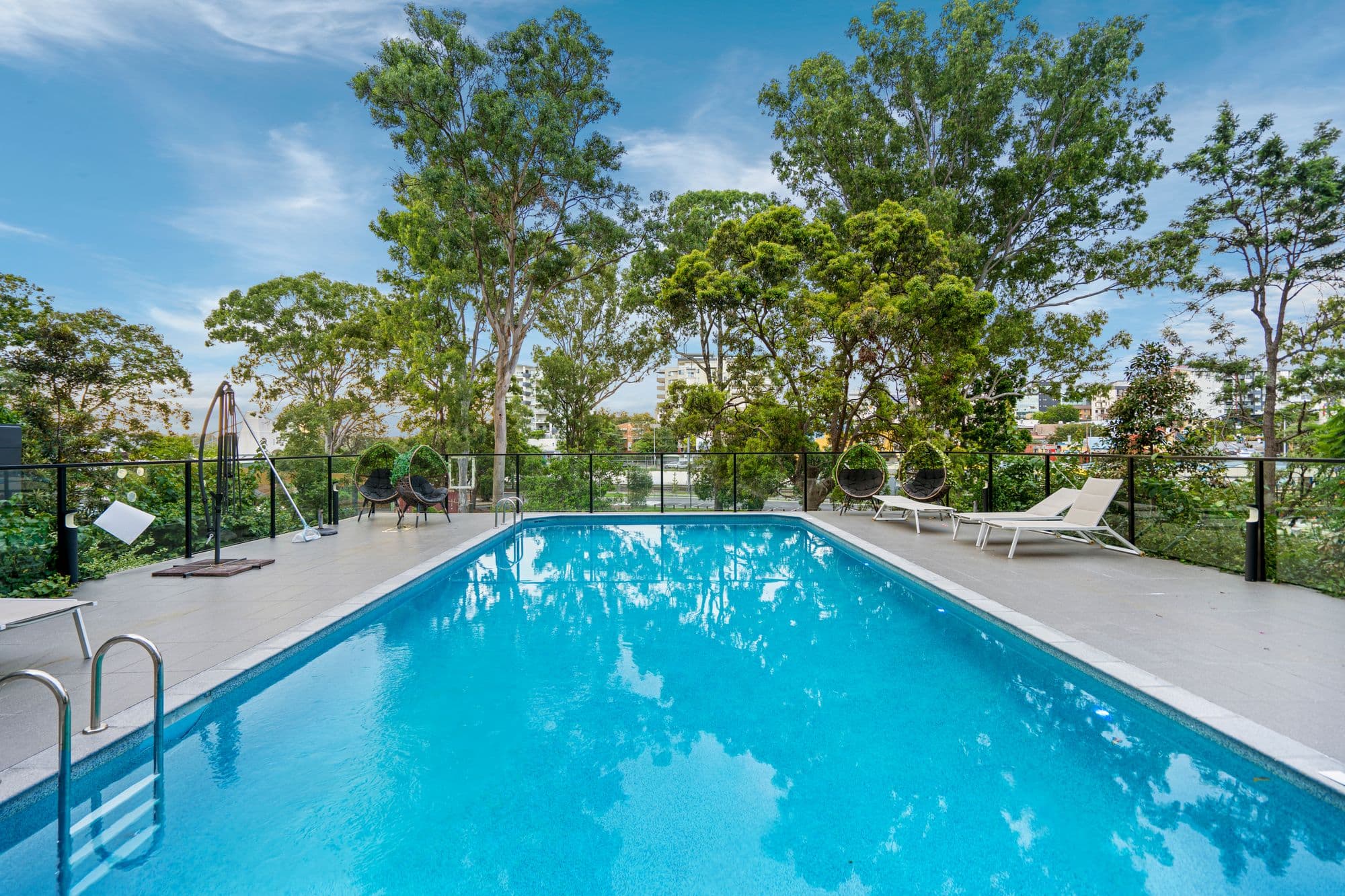 298/181 Clarence Roa..., Indooroopilly - Thumbnail 2