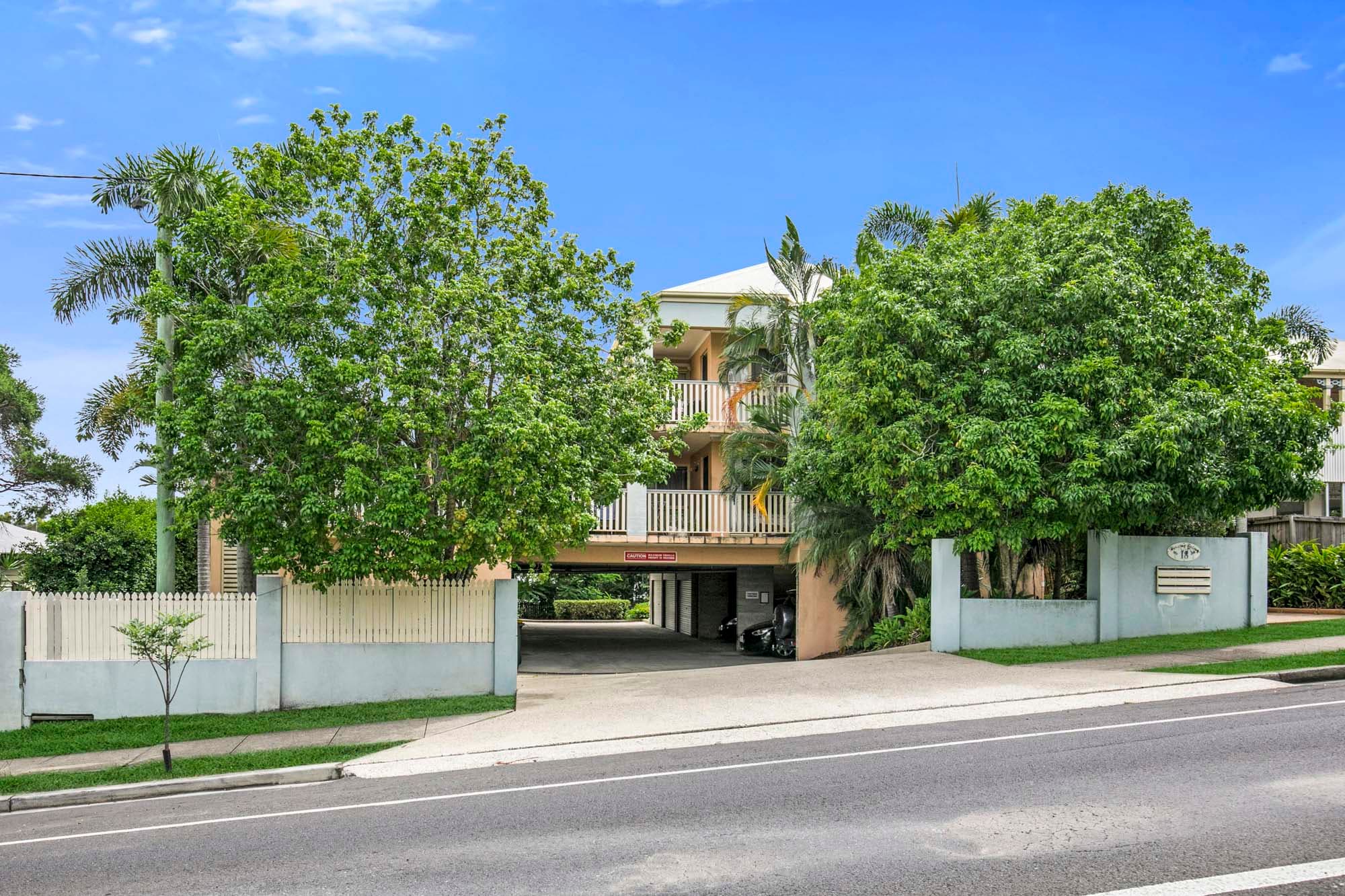 1/18 Herston Road, Kelvin Grove - Thumbnail 4