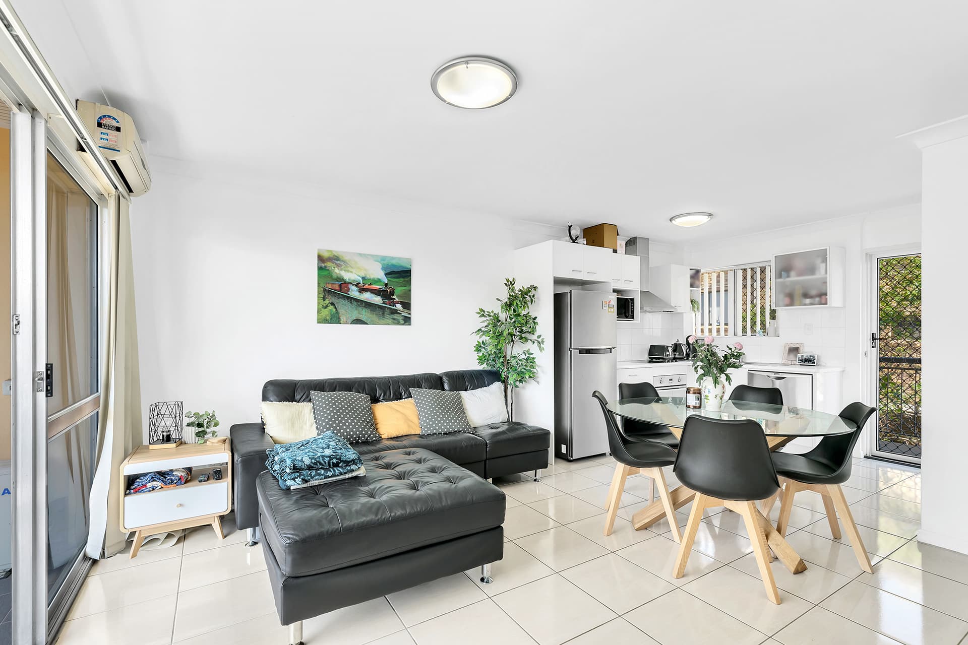 7/107 Sherwood Road, Toowong - Image 1