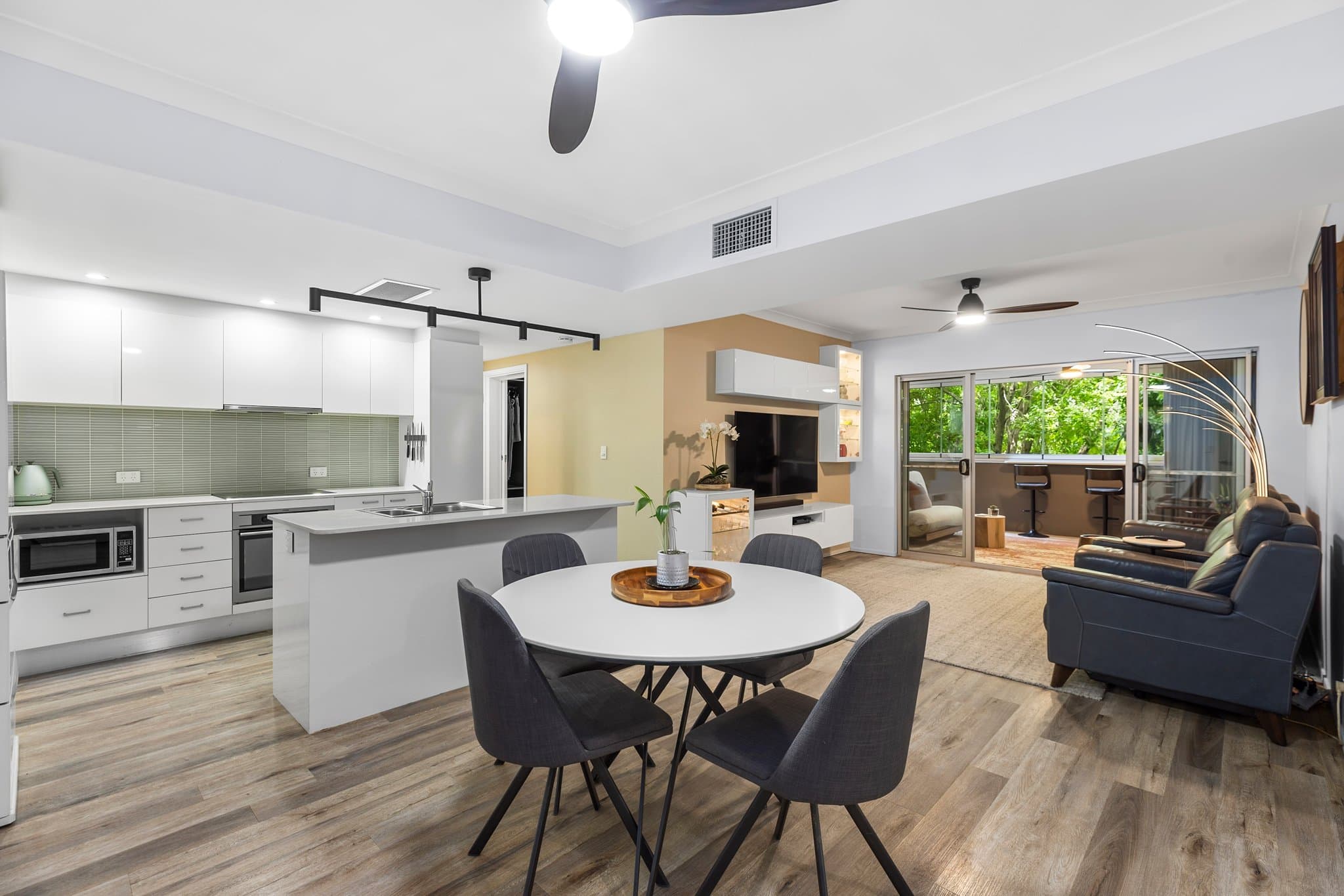 2/29 Alpha Street, Taringa - Image 1
