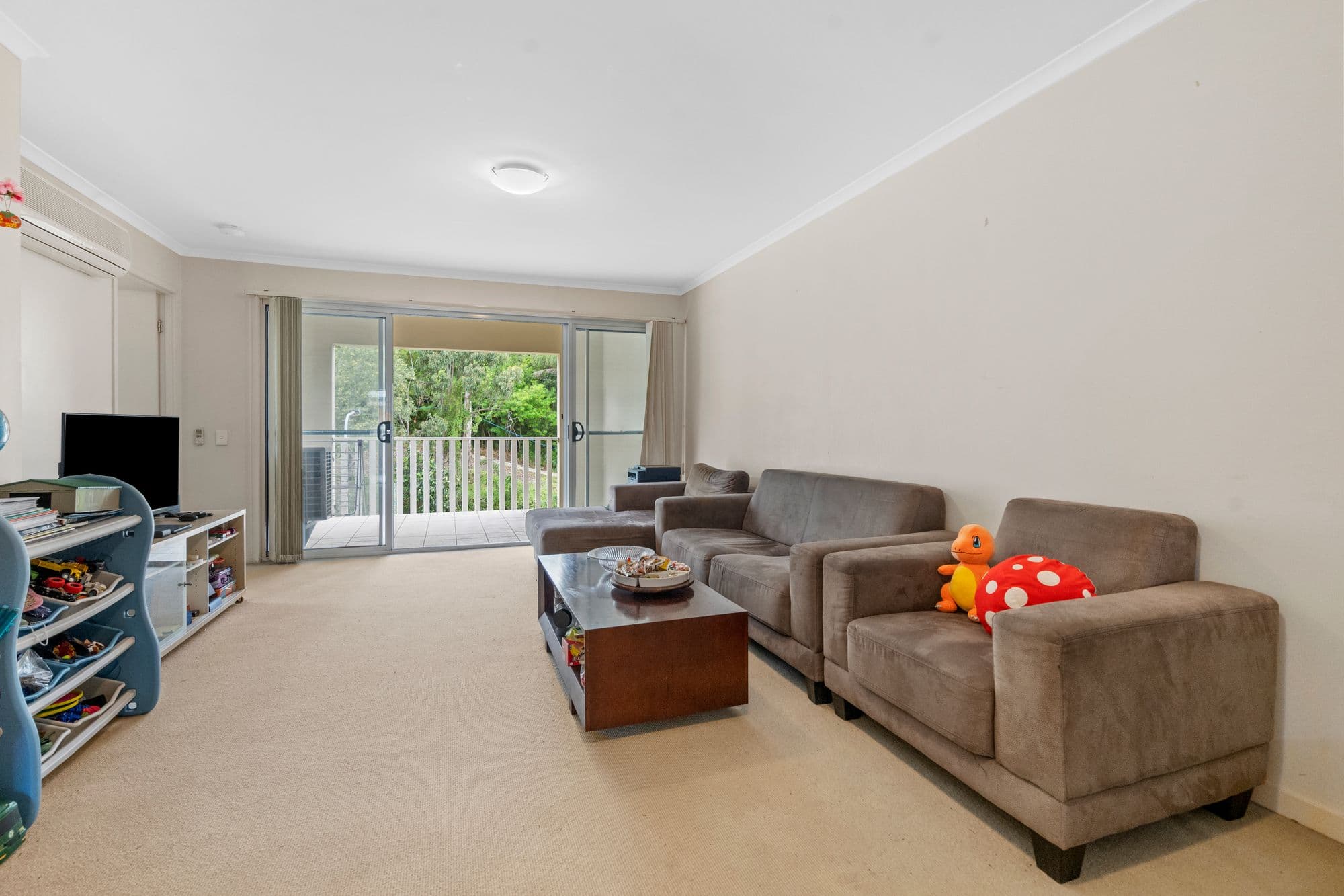 17/38 Vincent Street, Indooroopilly - Image 1